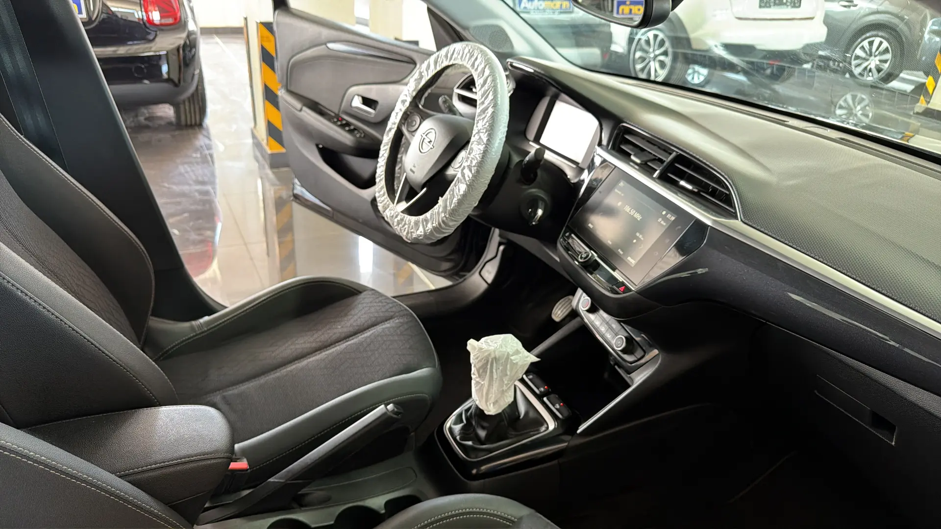 Opel Corsa - View model 31