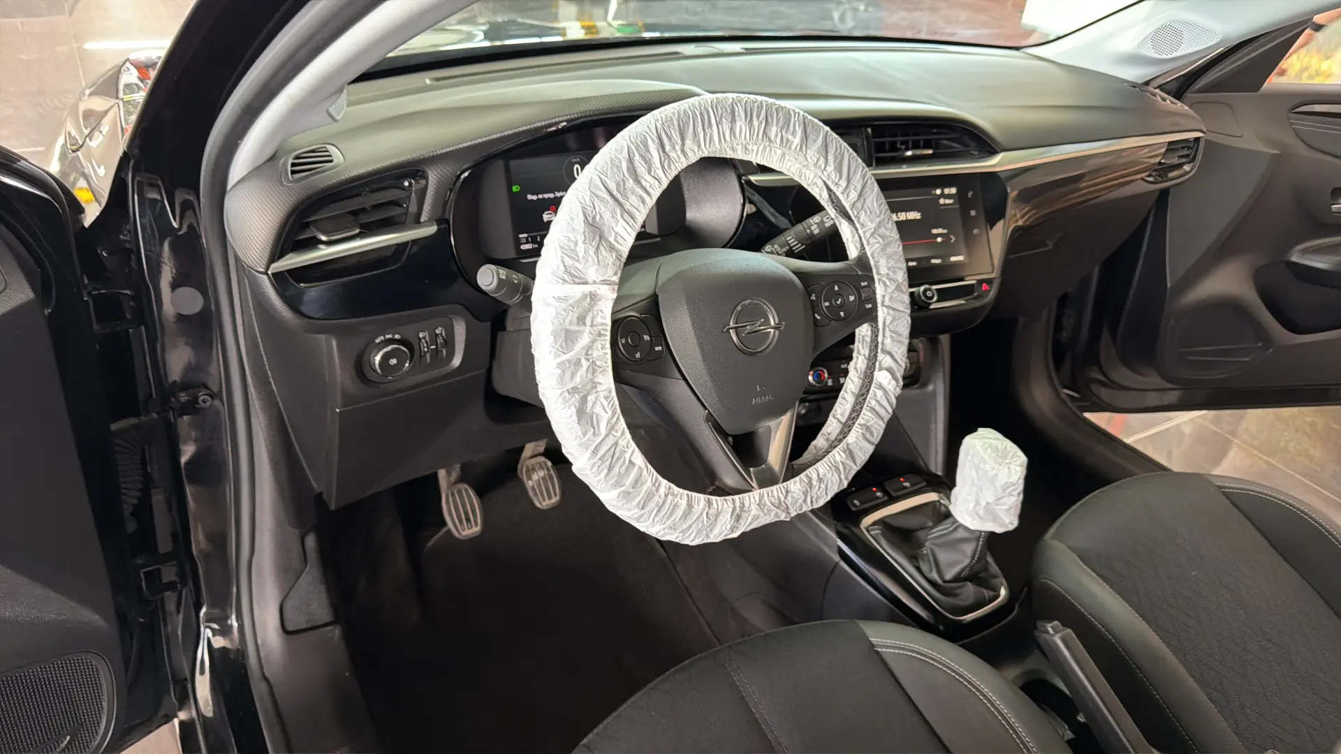 Opel Corsa - View model 32