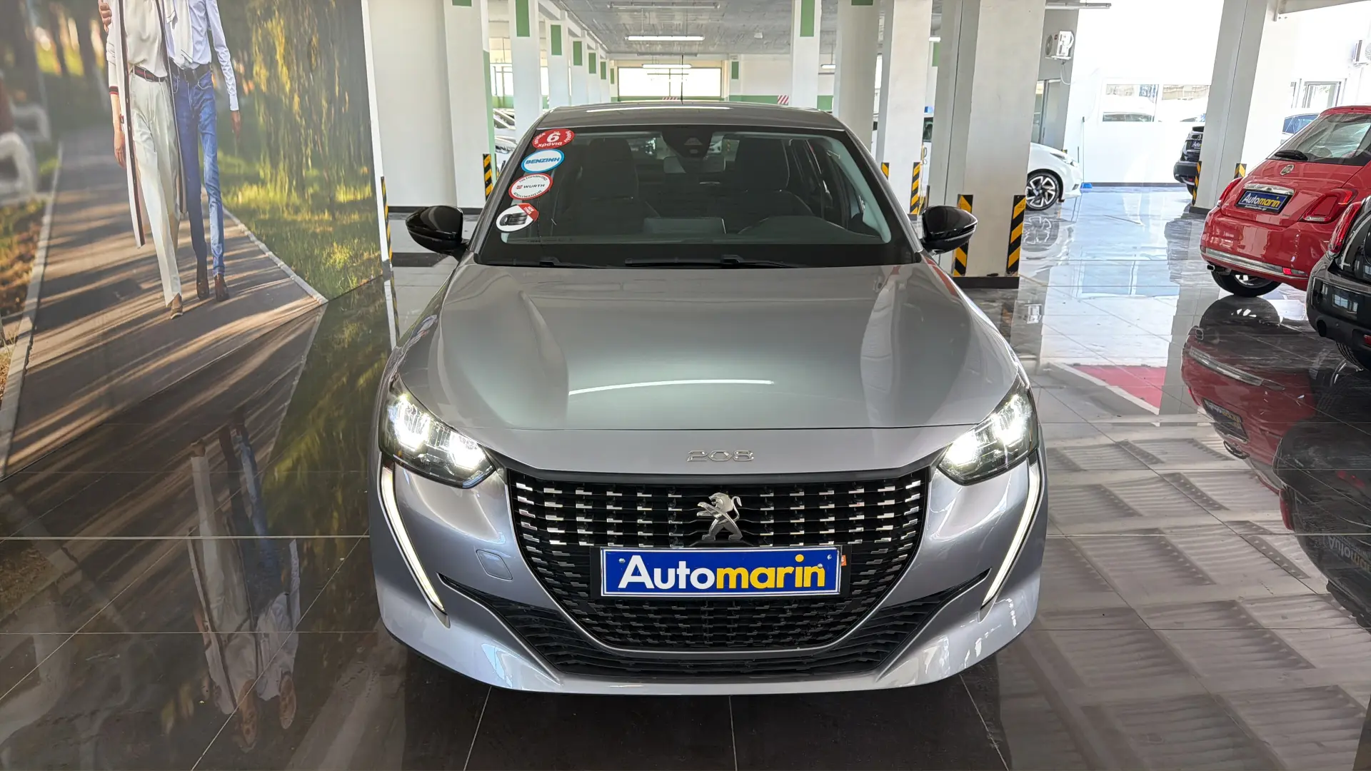View 2 - Peugeot 208 - 2022