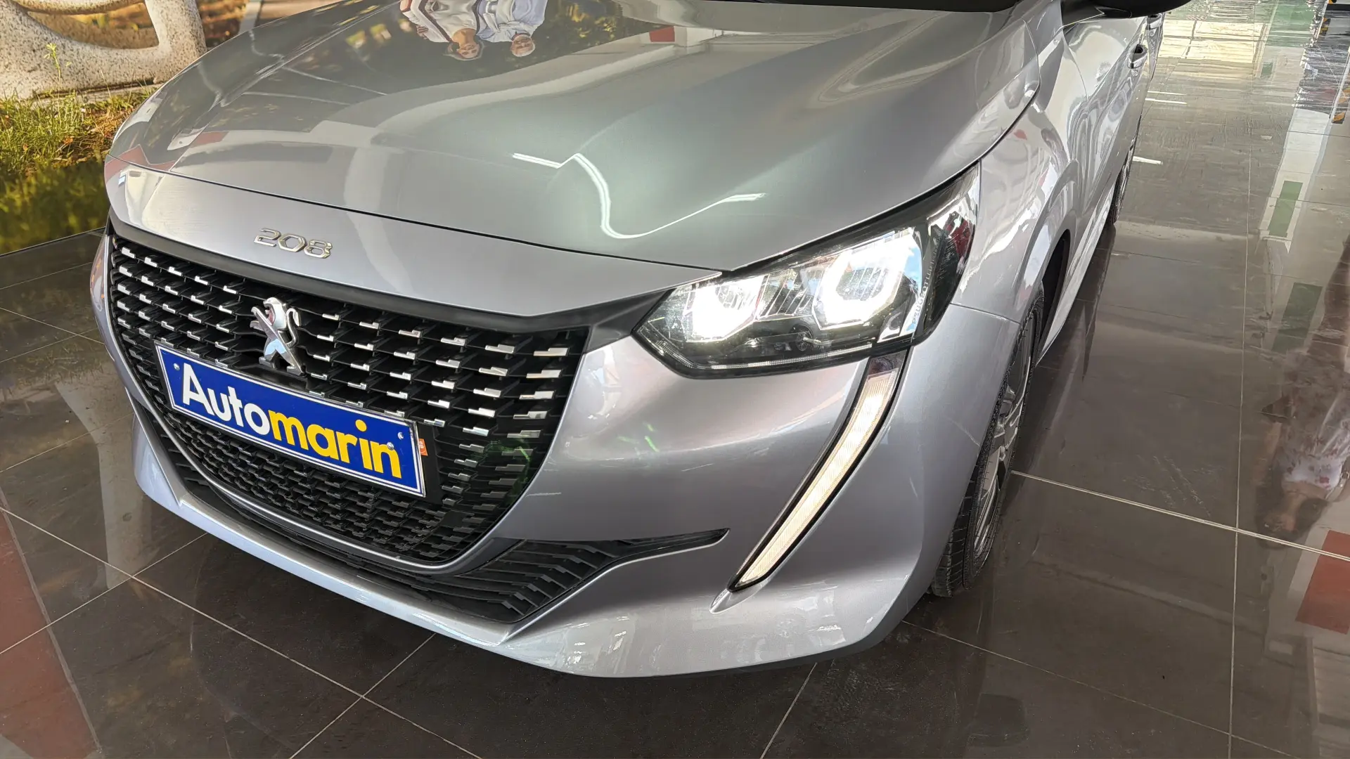 Peugeot 208 - View model 10