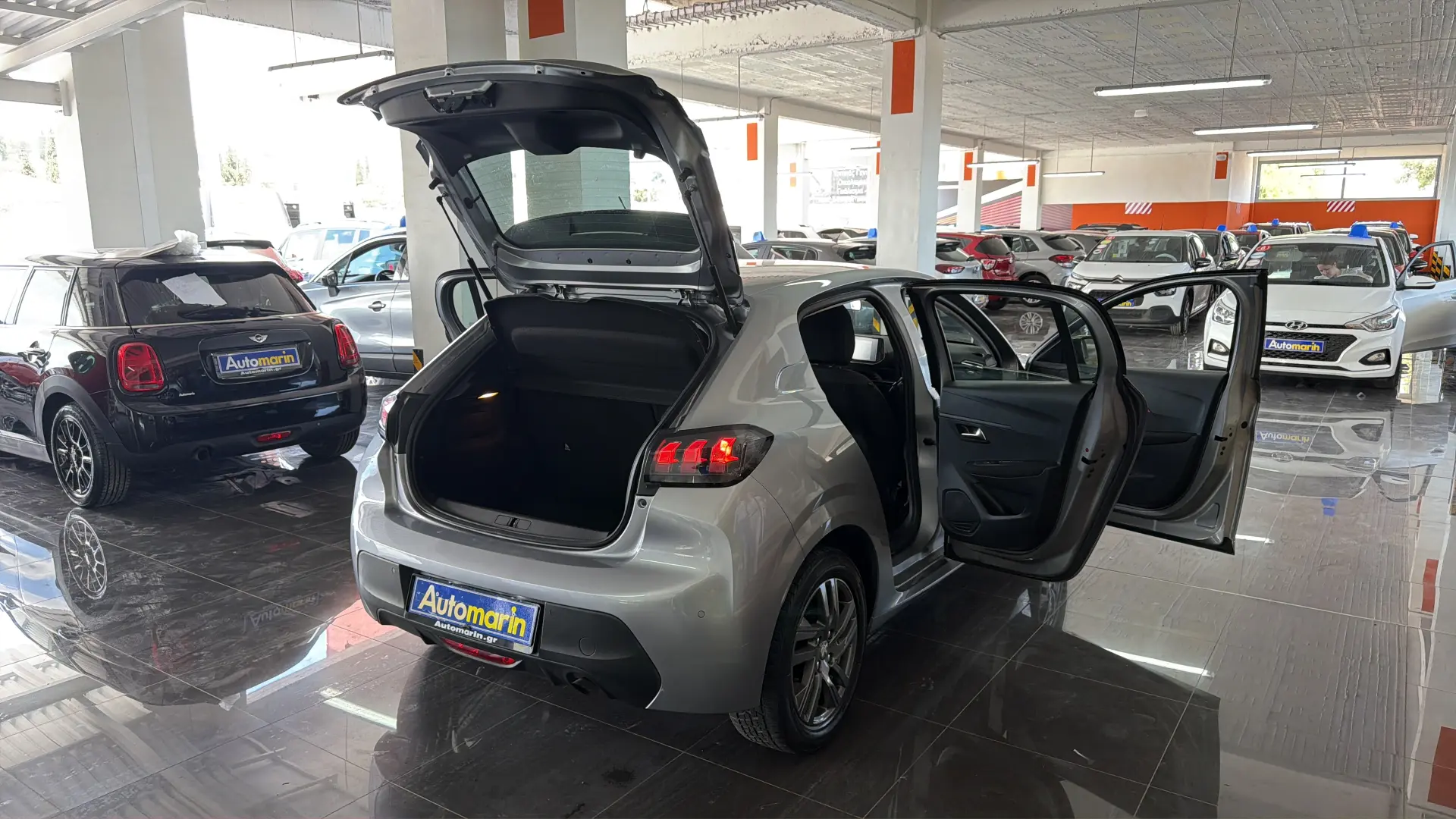 Peugeot 208 - View model 14