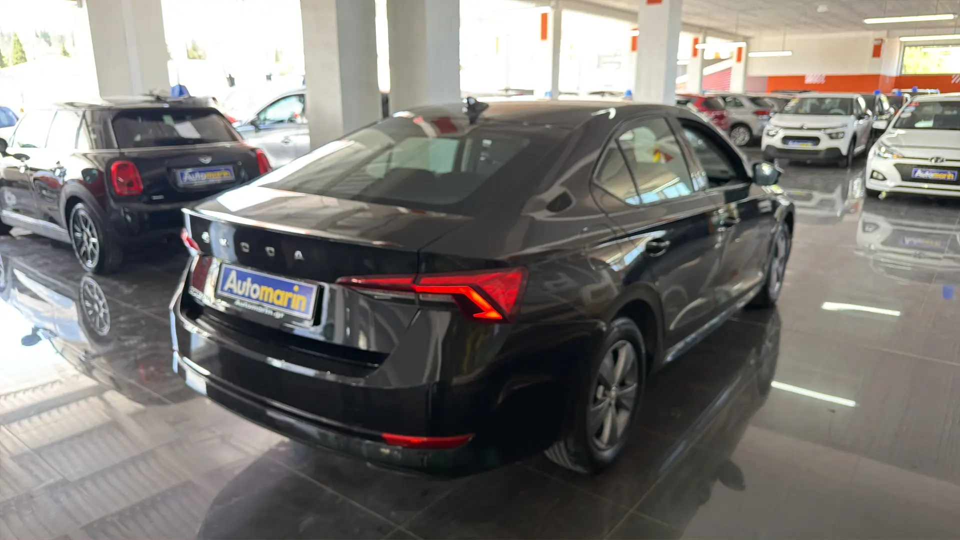 View 4 - Skoda Octavia - 2021