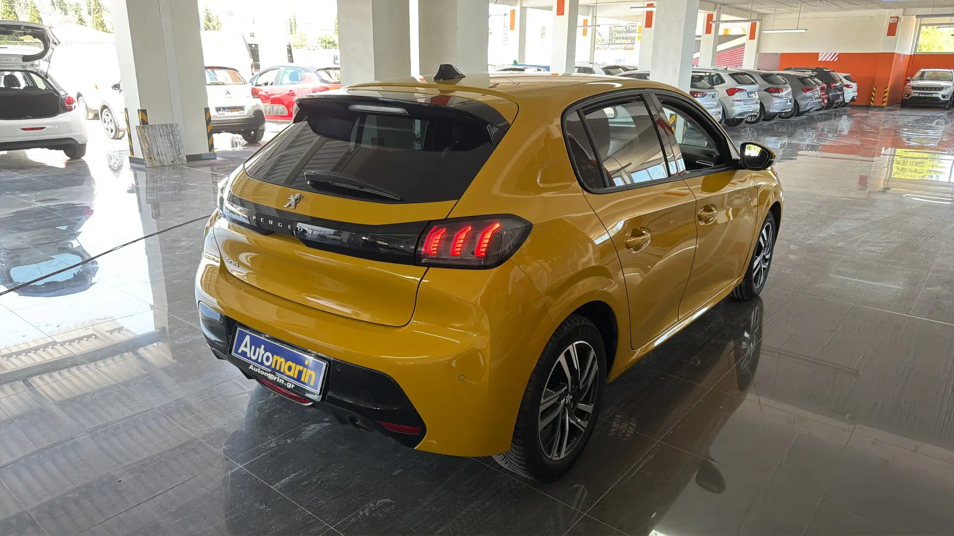 View 4 - Peugeot 208 - 2020