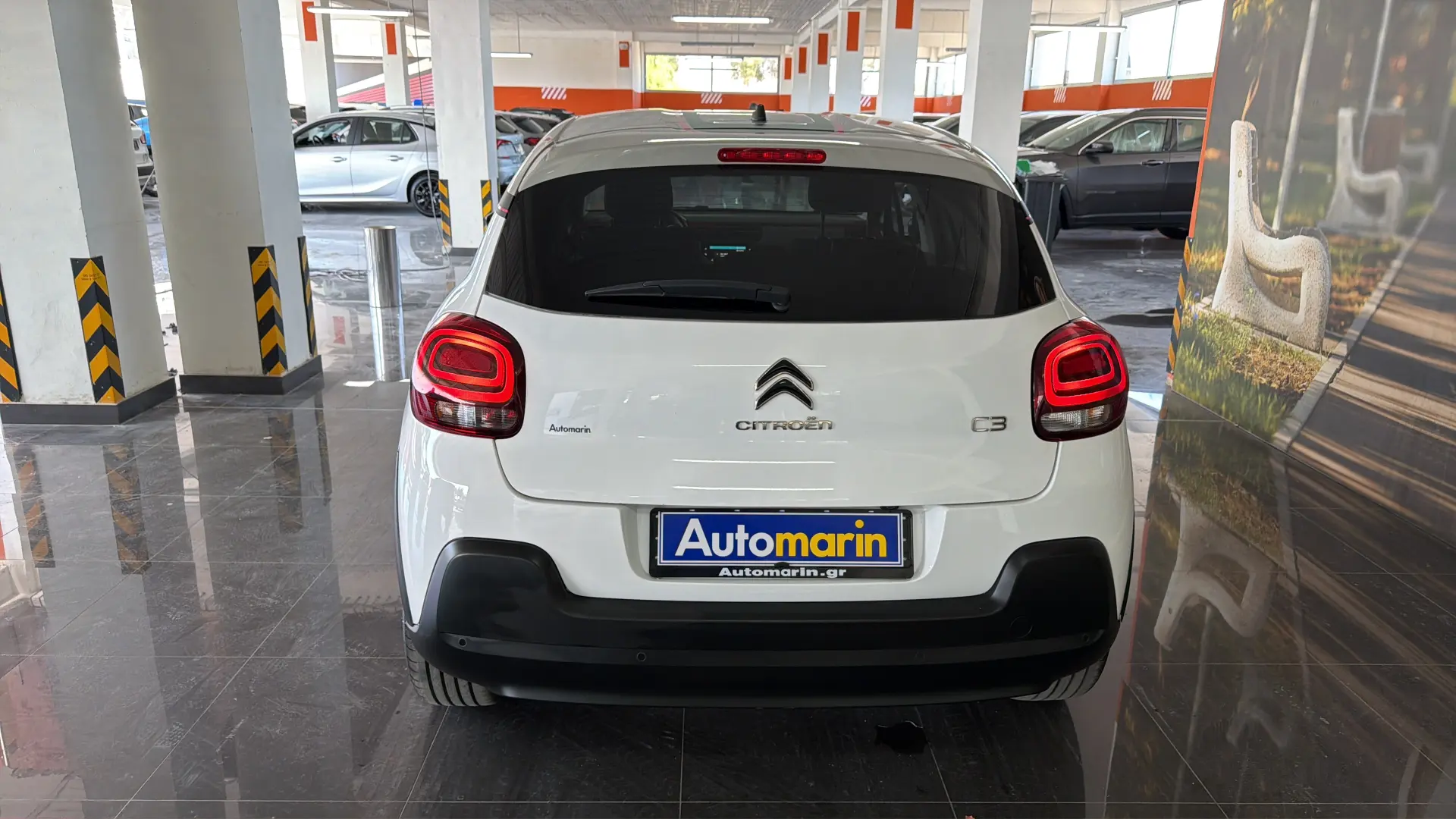 View 5 - Citroen C3 - 2018