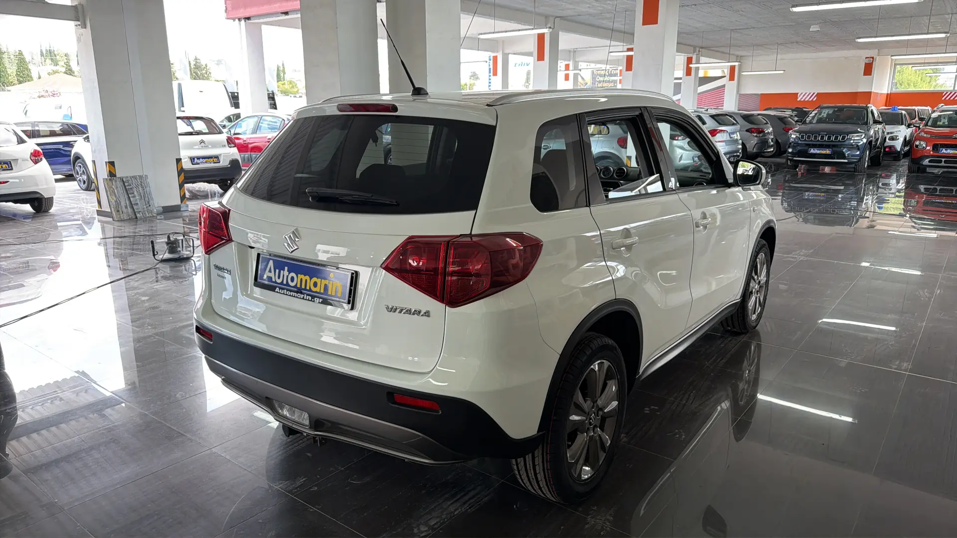 View 4 - Suzuki Vitara - 2019