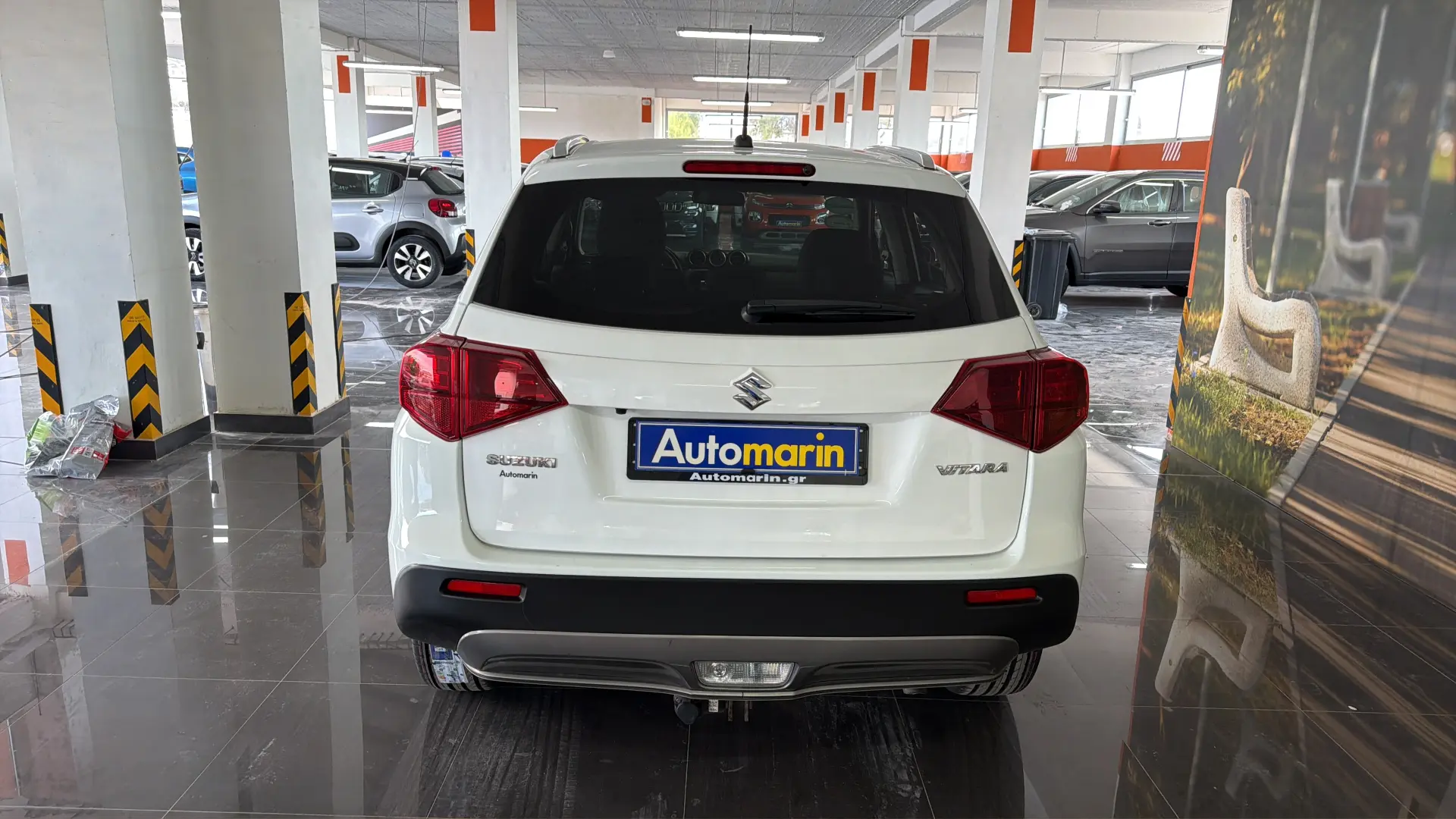 View 5 - Suzuki Vitara - 2019