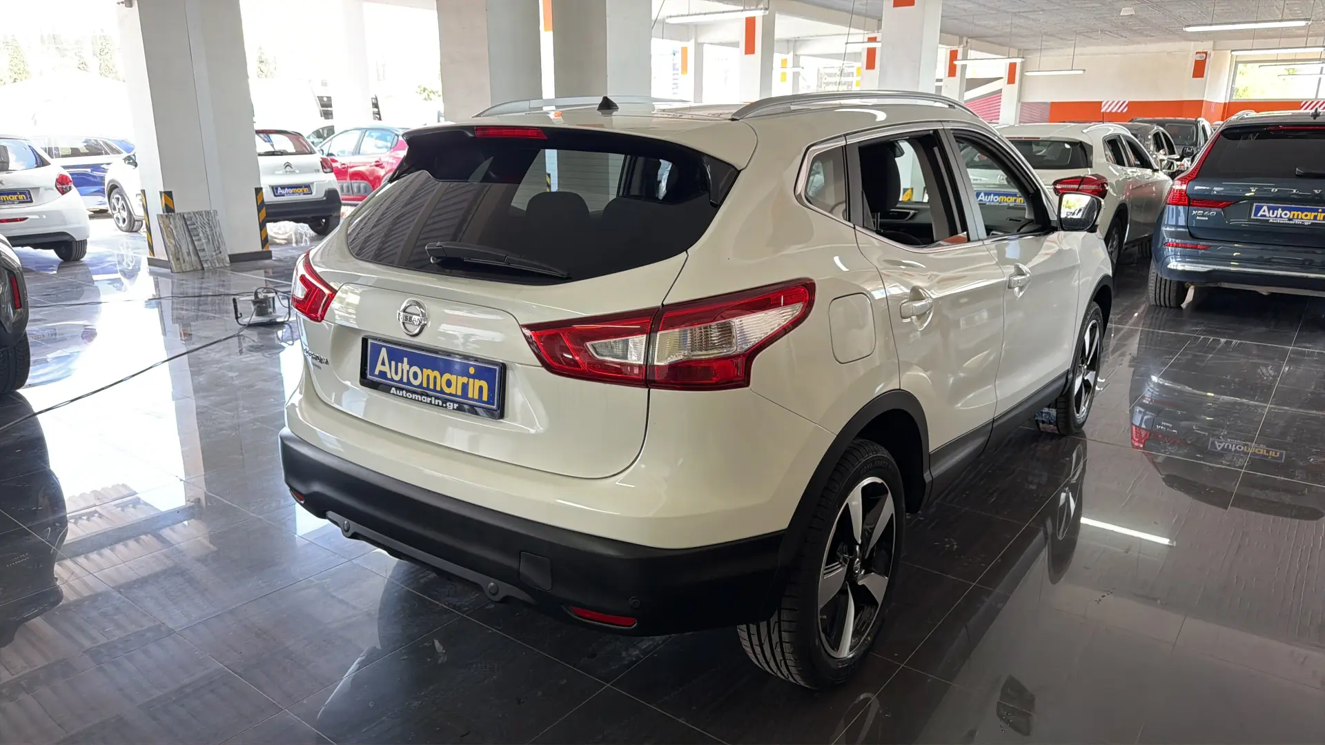 View 4 - Nissan Qashqai - 2016