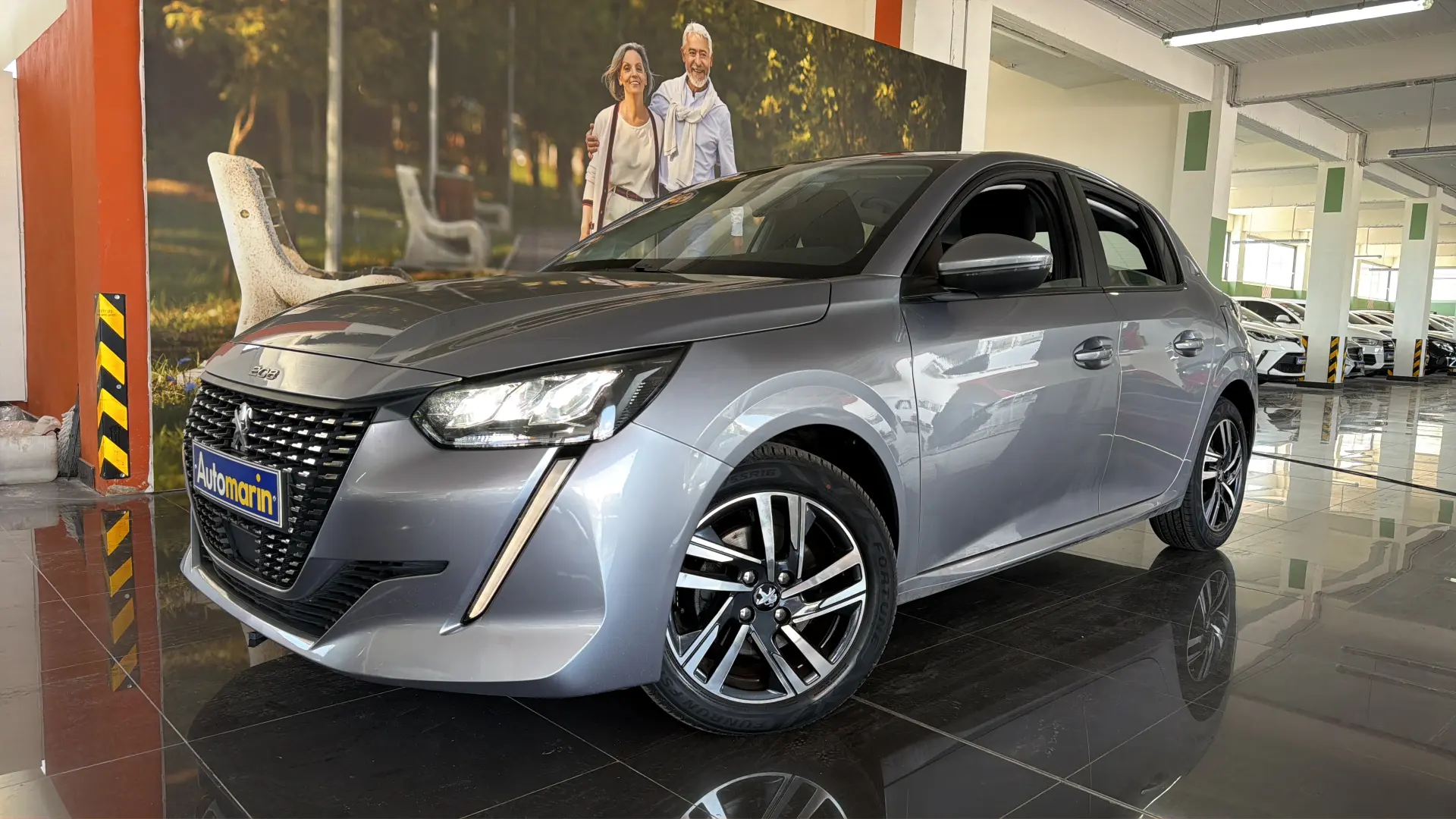 View 1 - Peugeot 208 - 2021