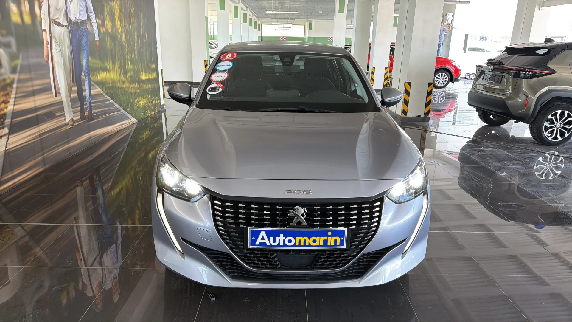 View 2 - Peugeot 208 - 2021