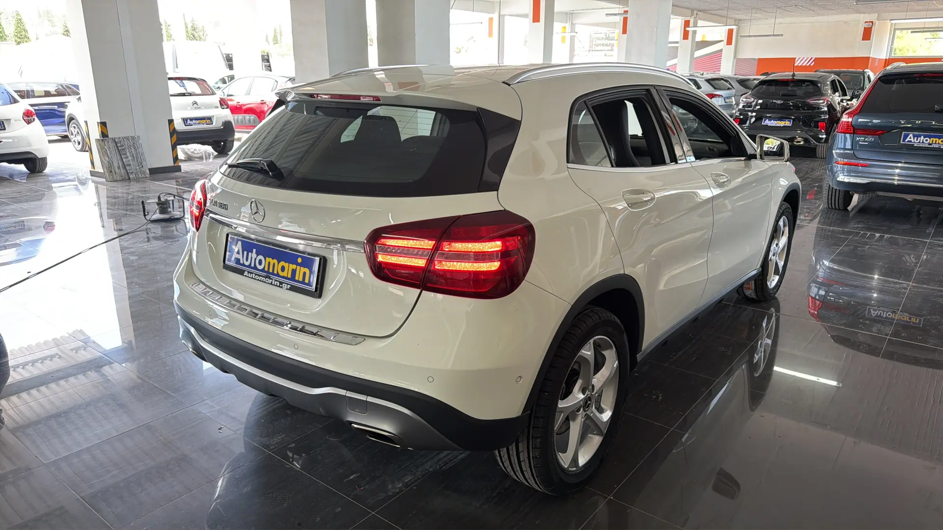 View 4 - Mercedes-Benz GLA 180 - 2017