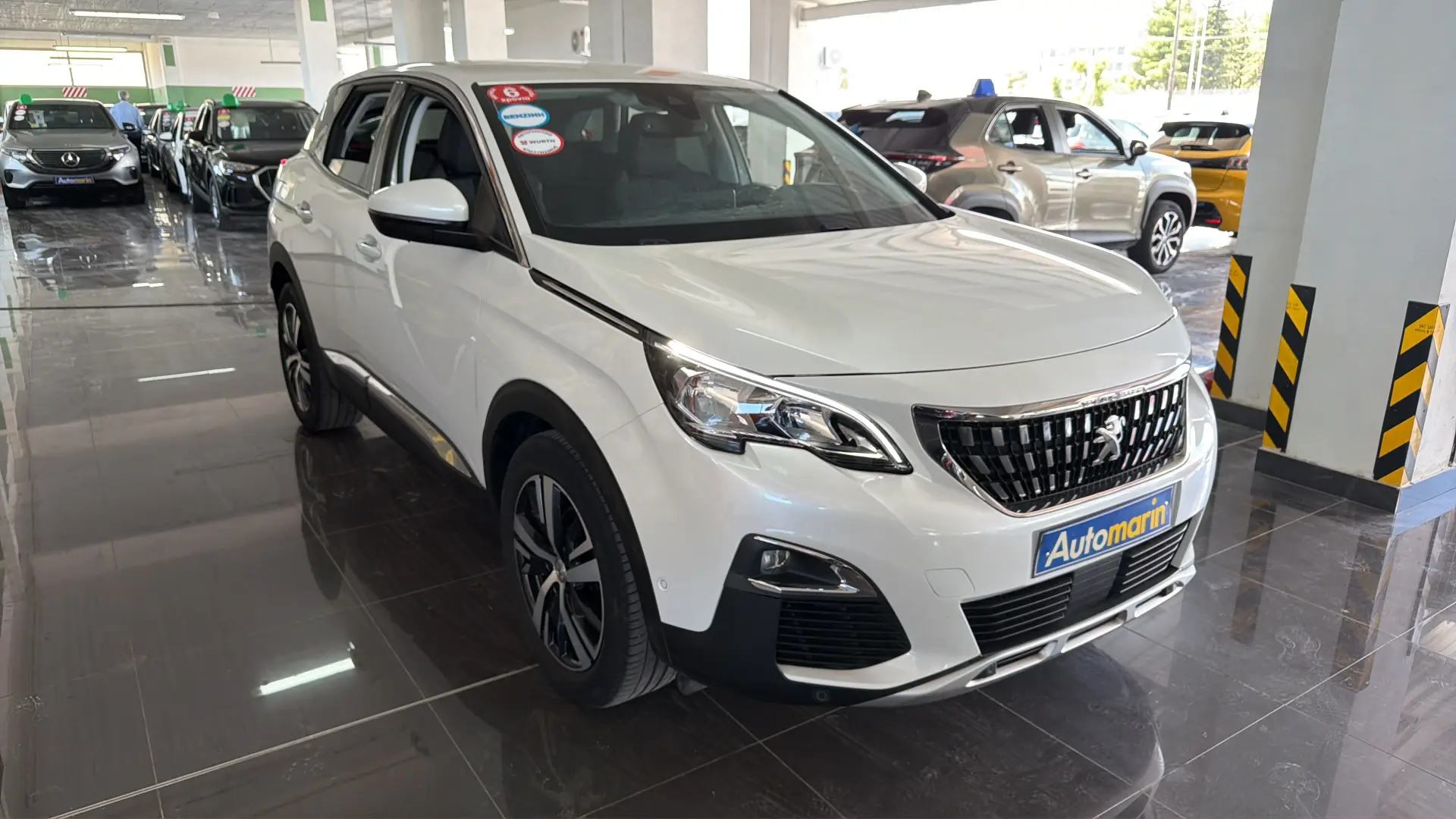 View 3 - Peugeot 3008 - 2019
