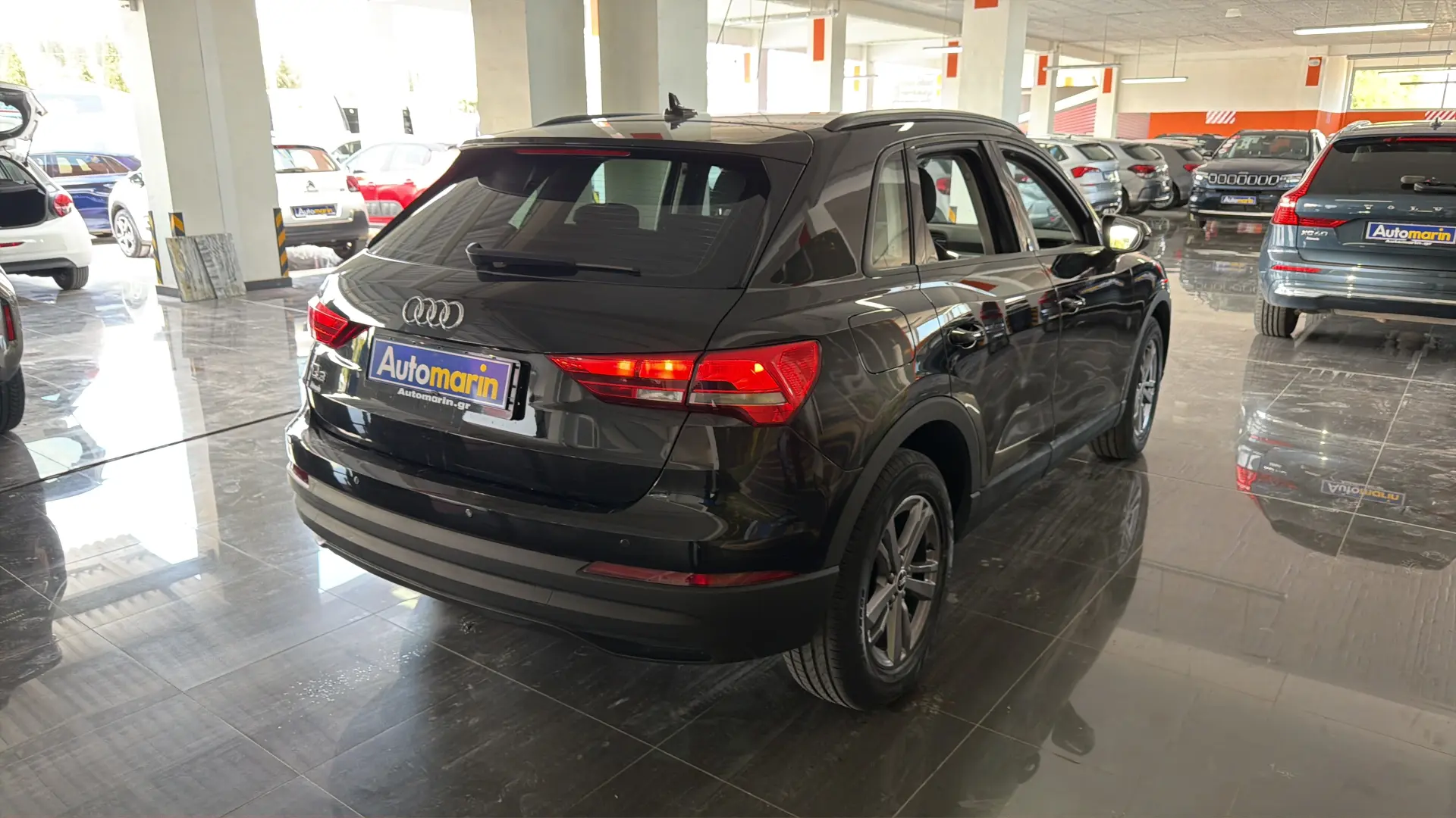 View 4 - Audi Q3 - 2021