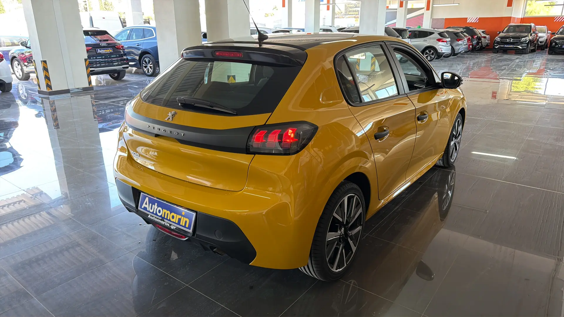 View 4 - Peugeot 208 - 2020