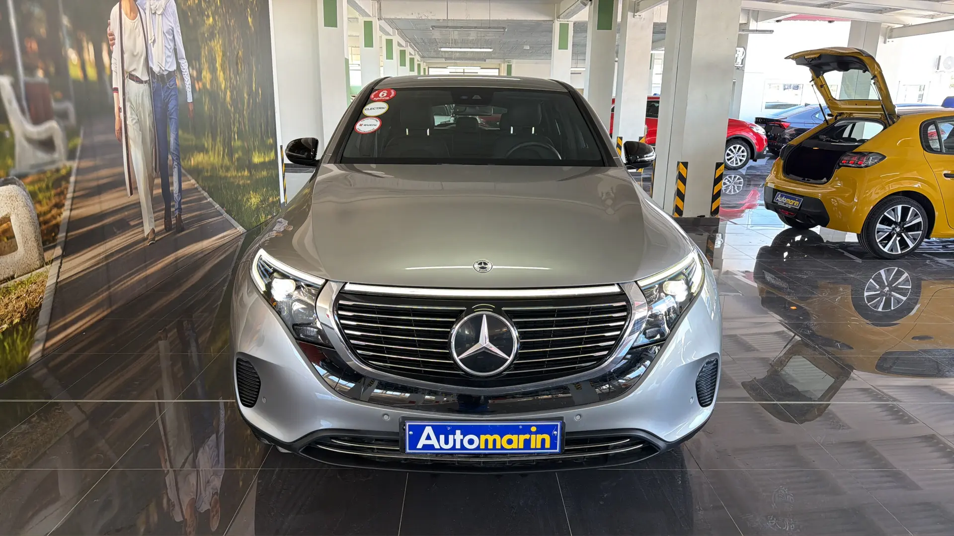 View 2 - Mercedes-Benz EQC - 2021