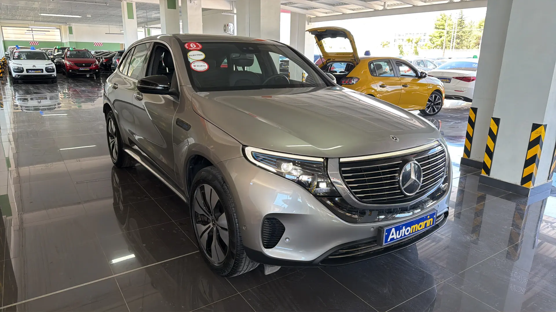 View 3 - Mercedes-Benz EQC - 2021