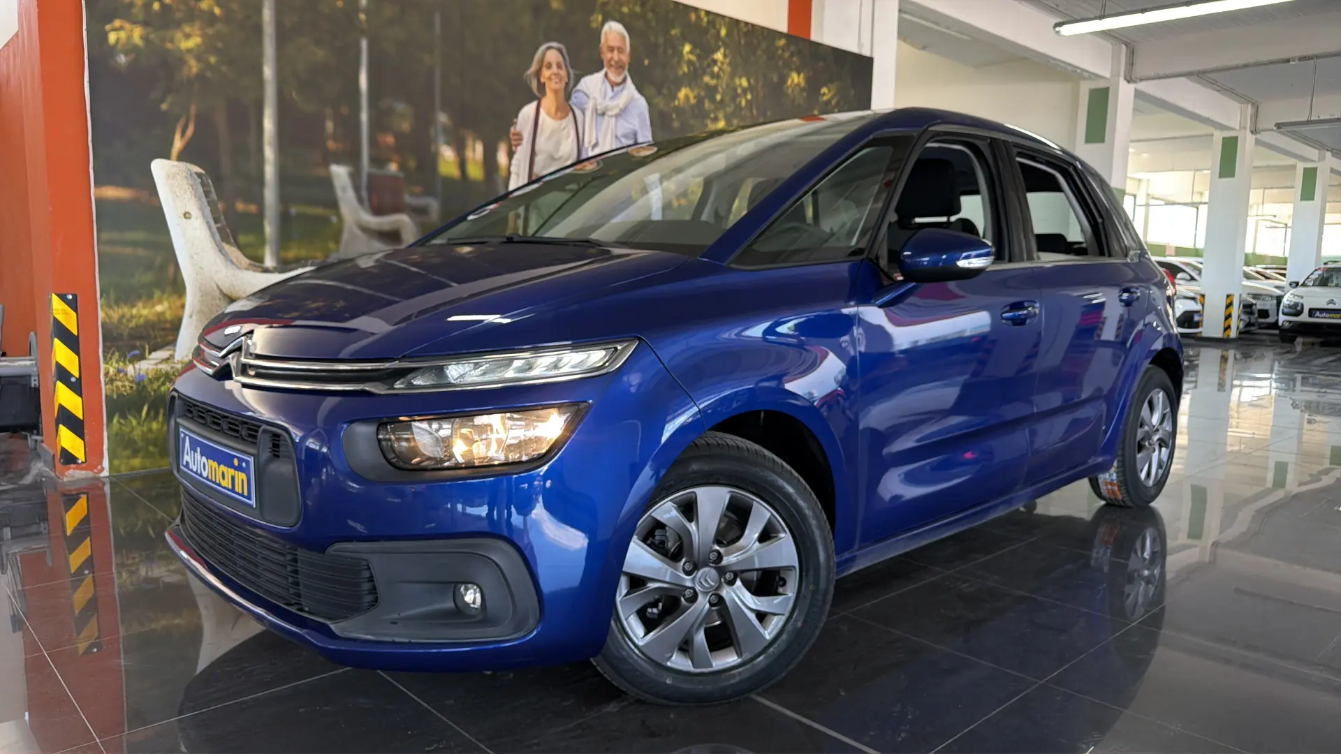View 1 - Citroen C4 Picasso - 2018