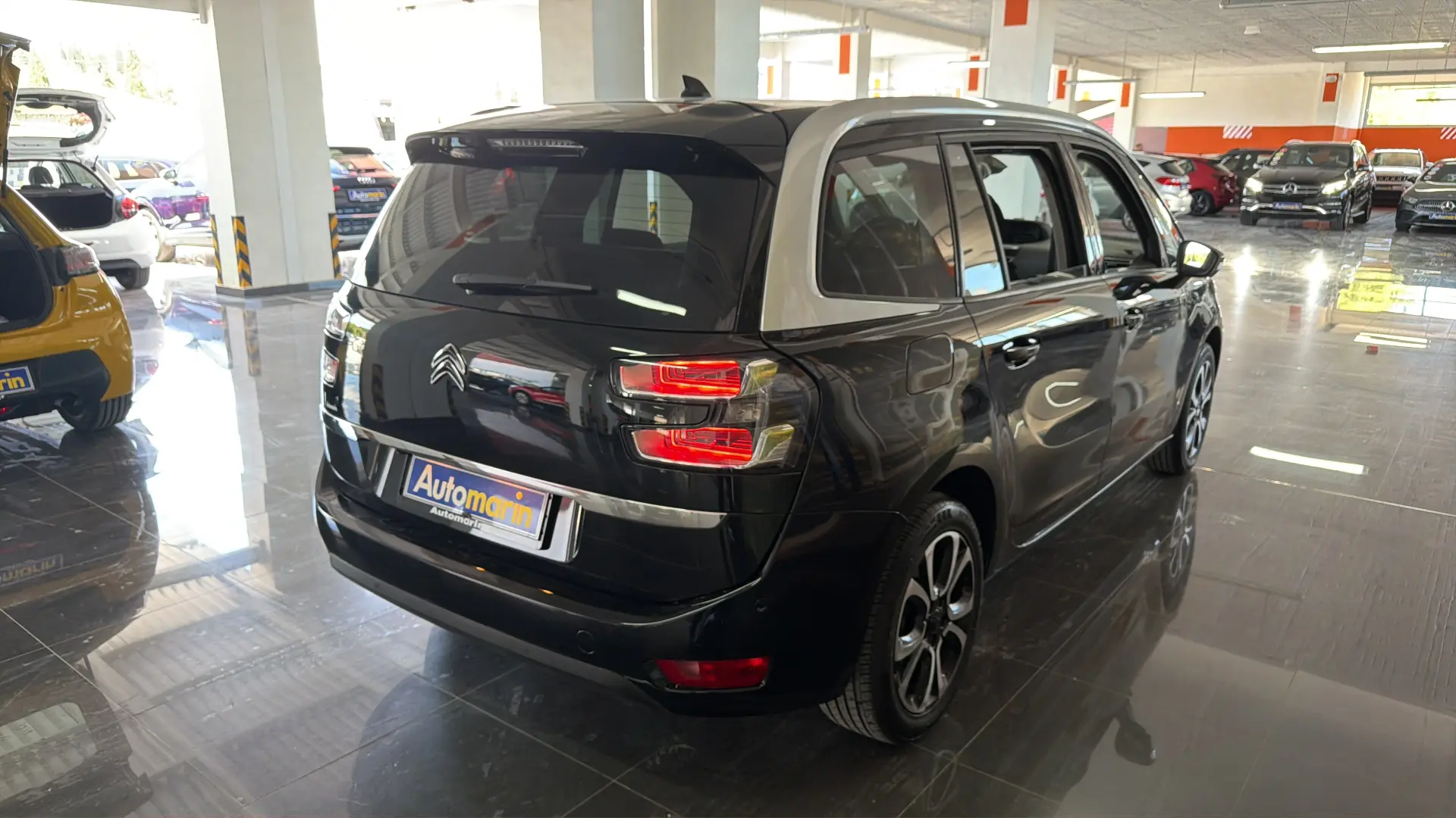 View 4 - Citroen Grand C4 Picasso / SpaceTourer - 2019