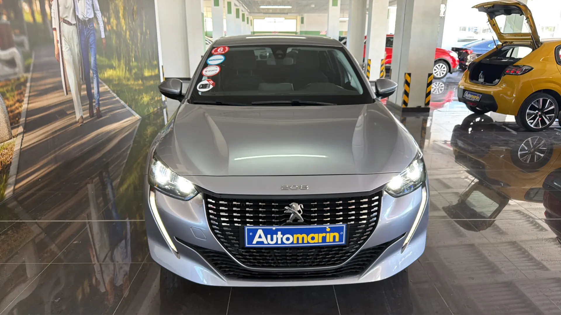 View 2 - Peugeot 208 - 2021