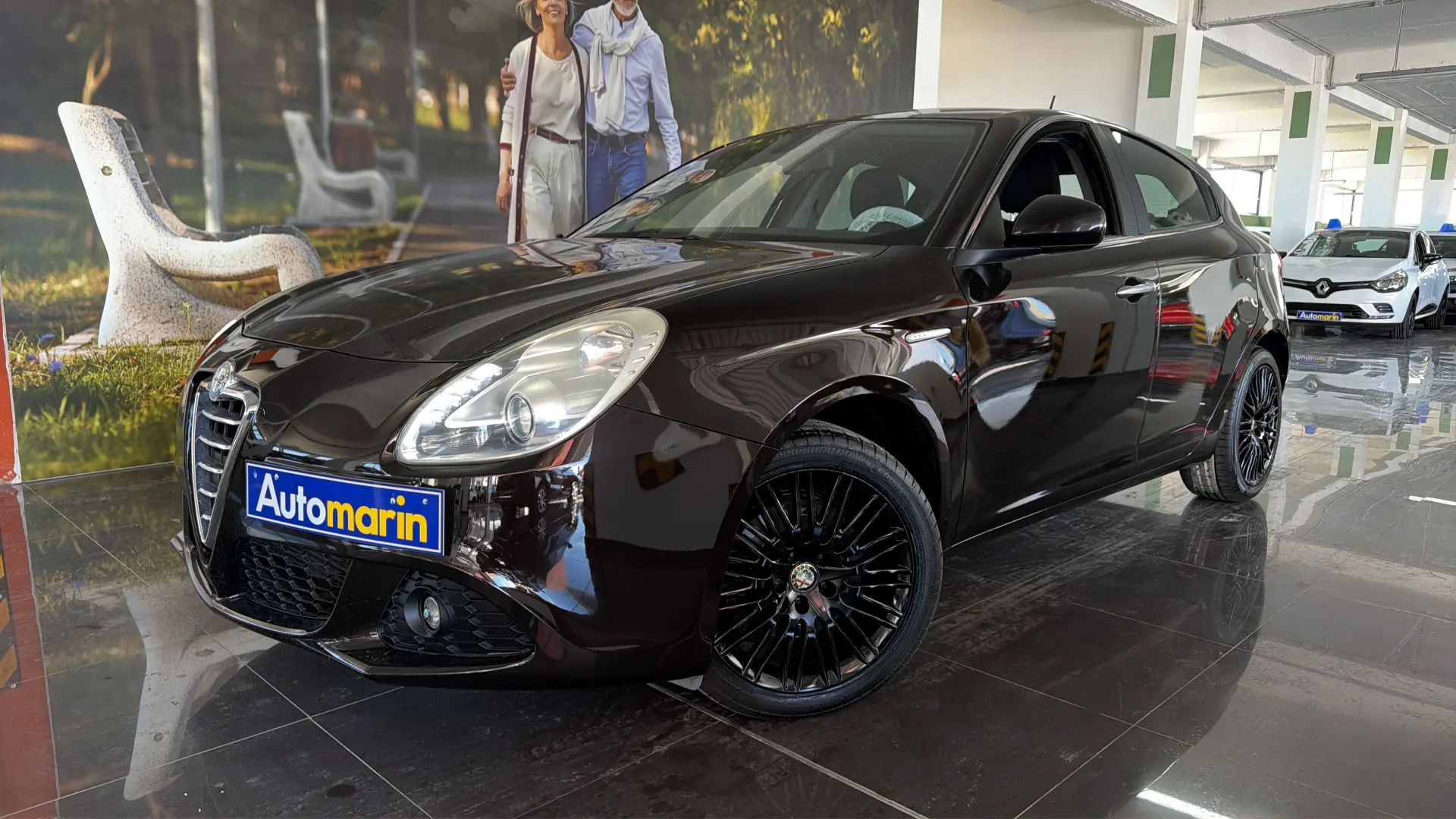 View 1 - Alfa Romeo Giulietta - 2011