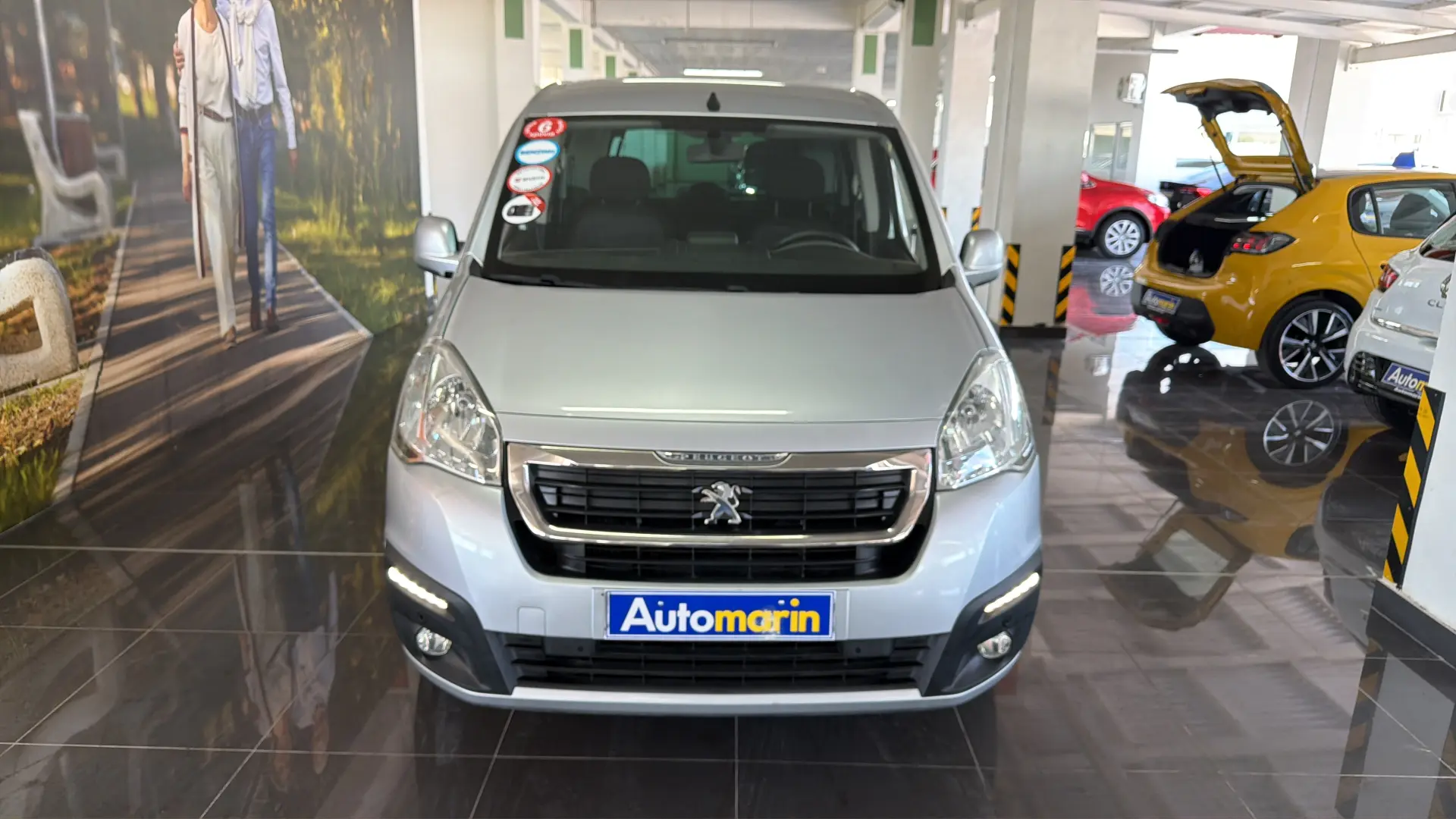 View 2 - Peugeot Partner - 2017