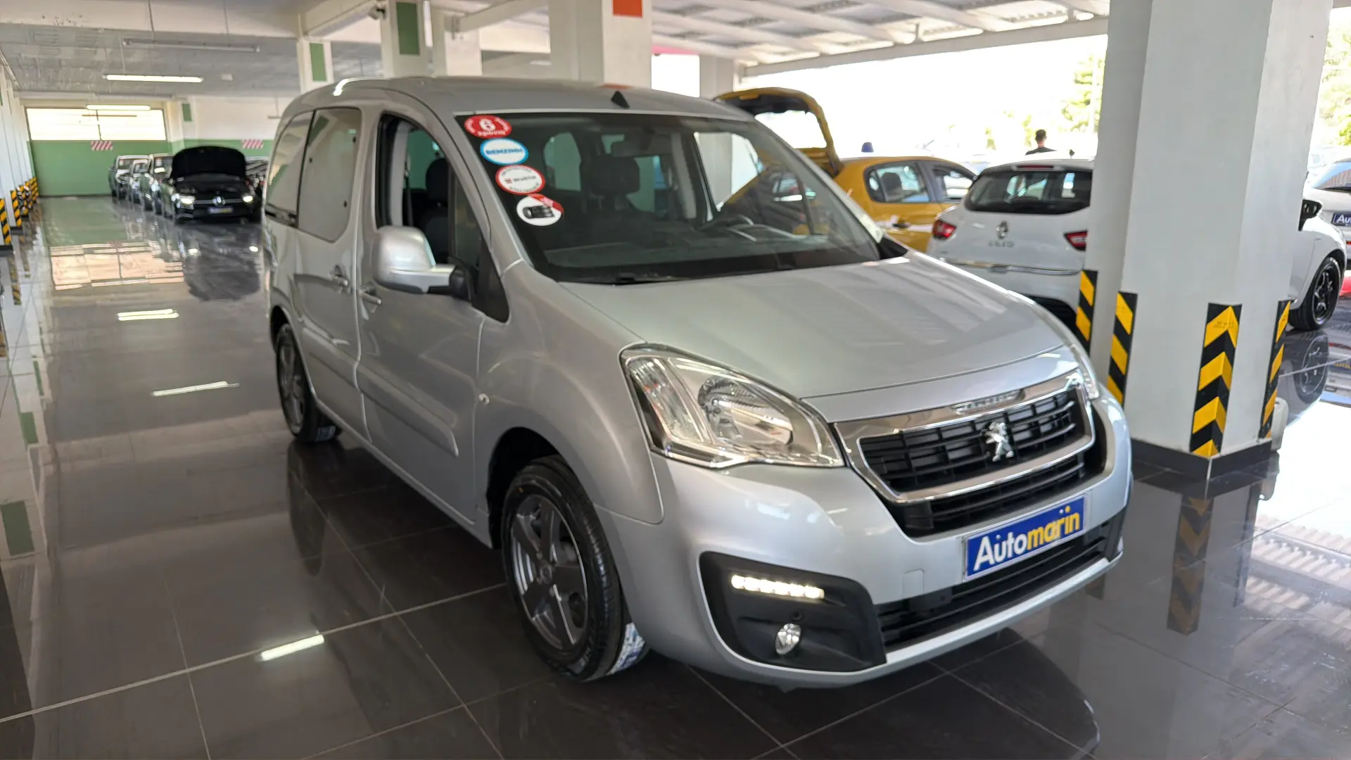 View 3 - Peugeot Partner - 2017