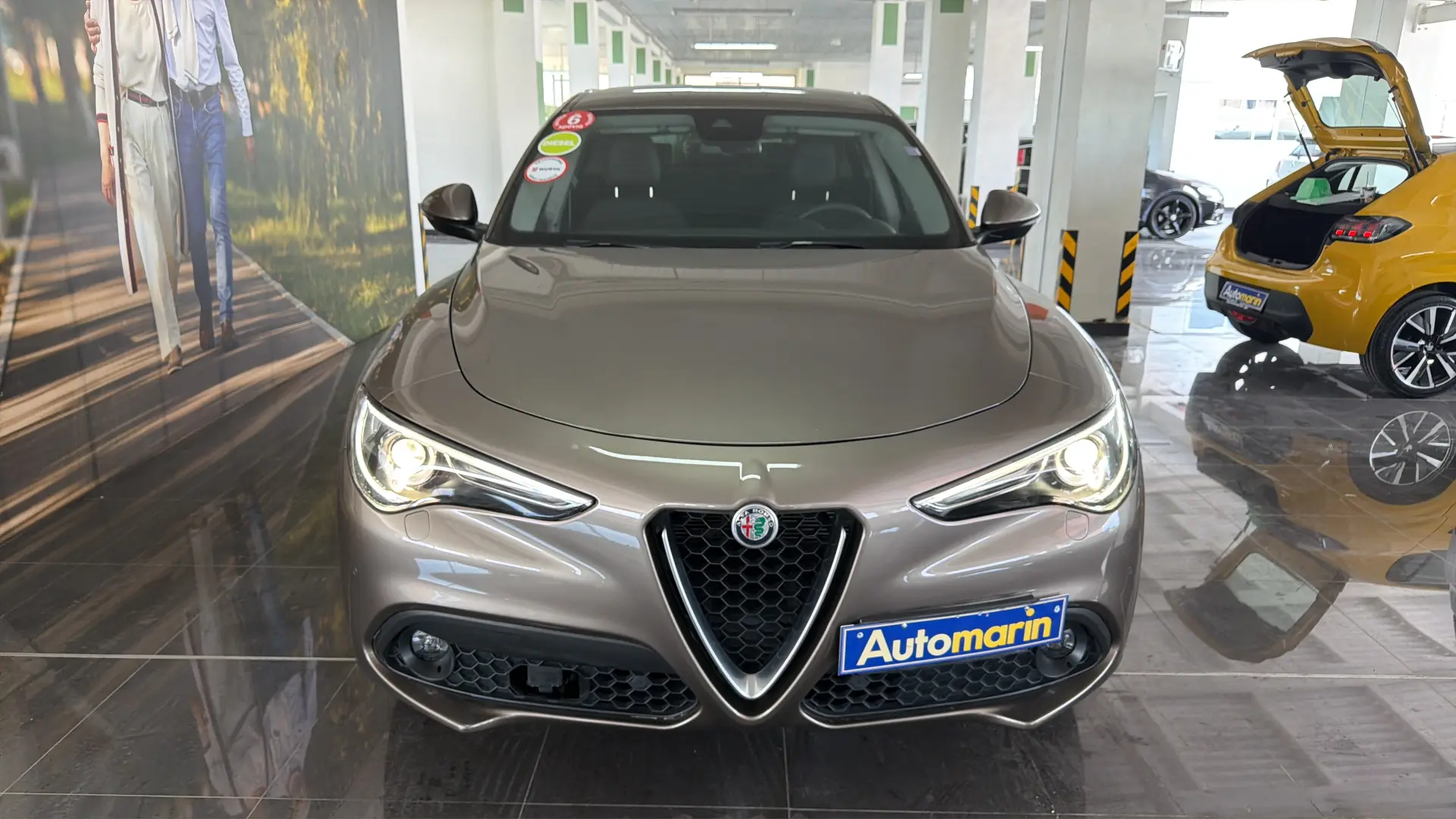 View 2 - Alfa Romeo Stelvio - 2019