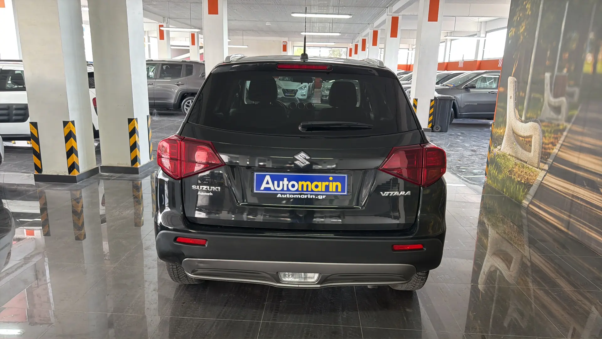 View 5 - Suzuki Vitara - 2019