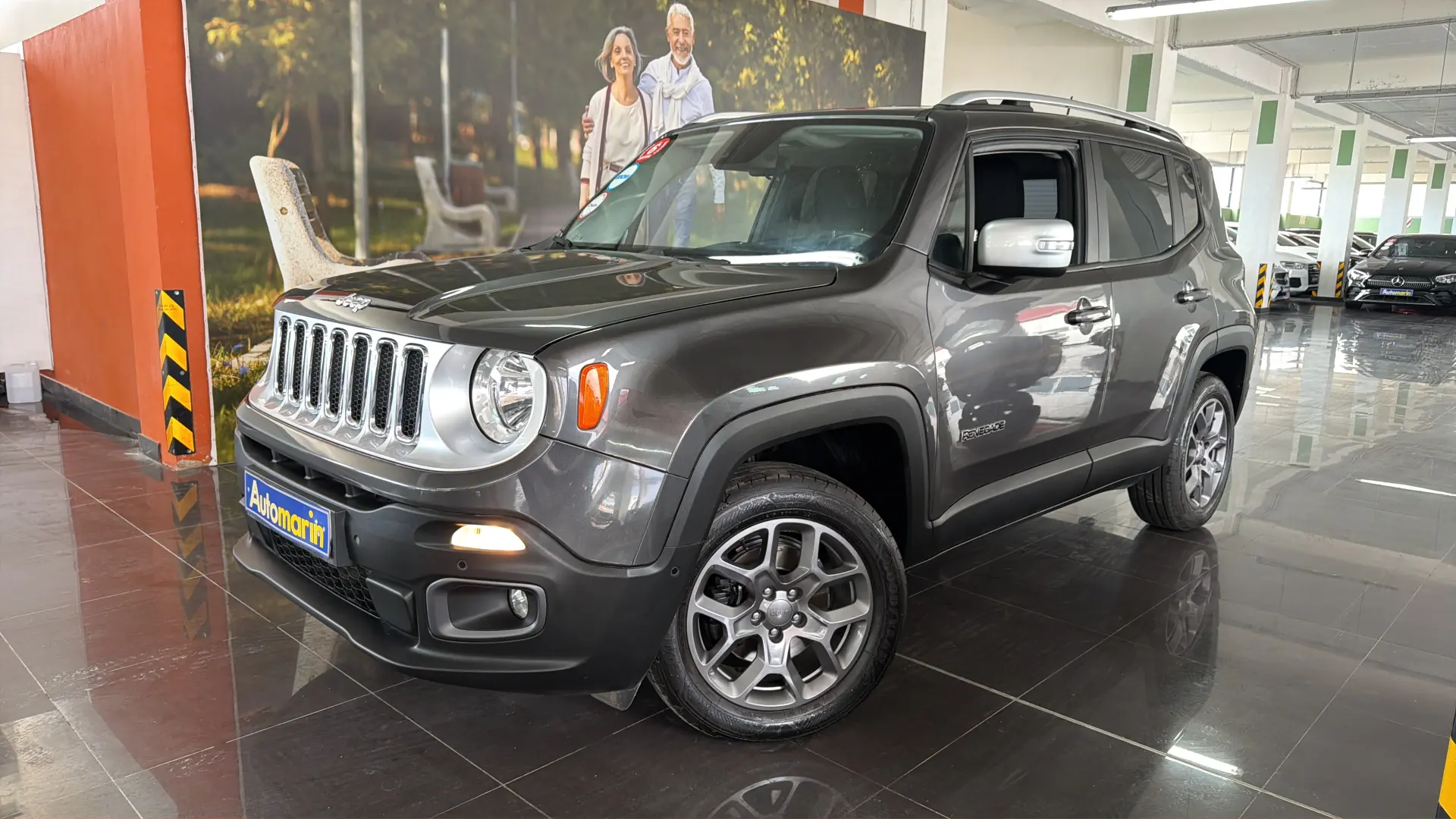 View 1 - Jeep Renegade - 2017