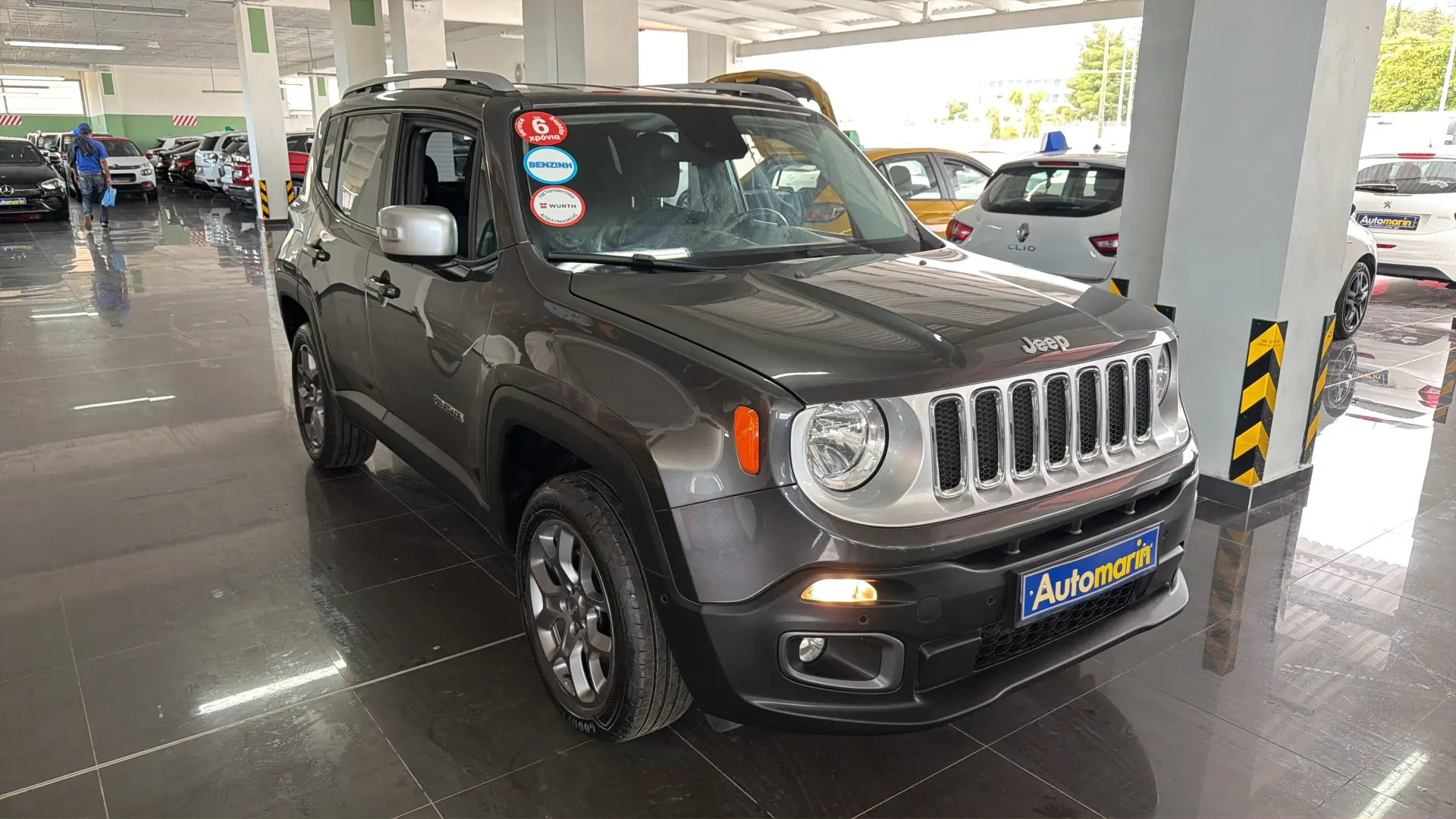 View 3 - Jeep Renegade - 2017