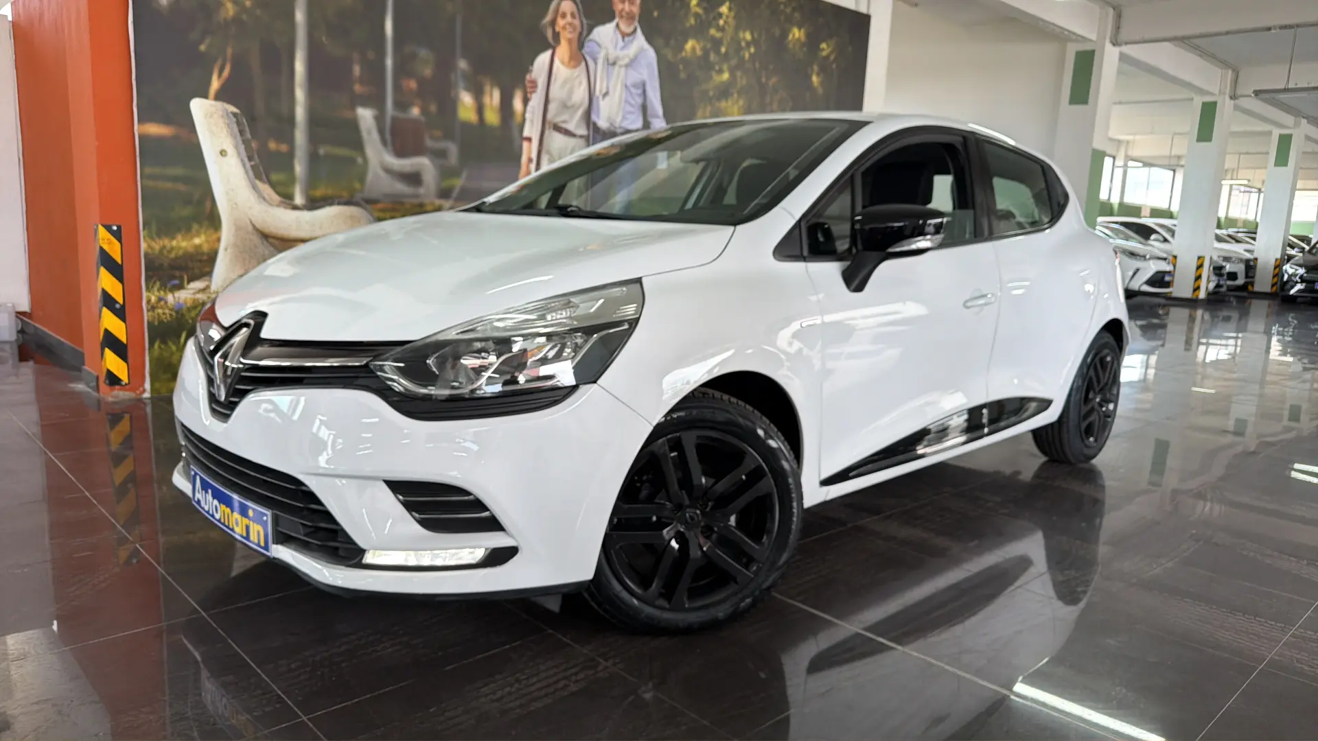 View 1 - Renault Clio - 2017