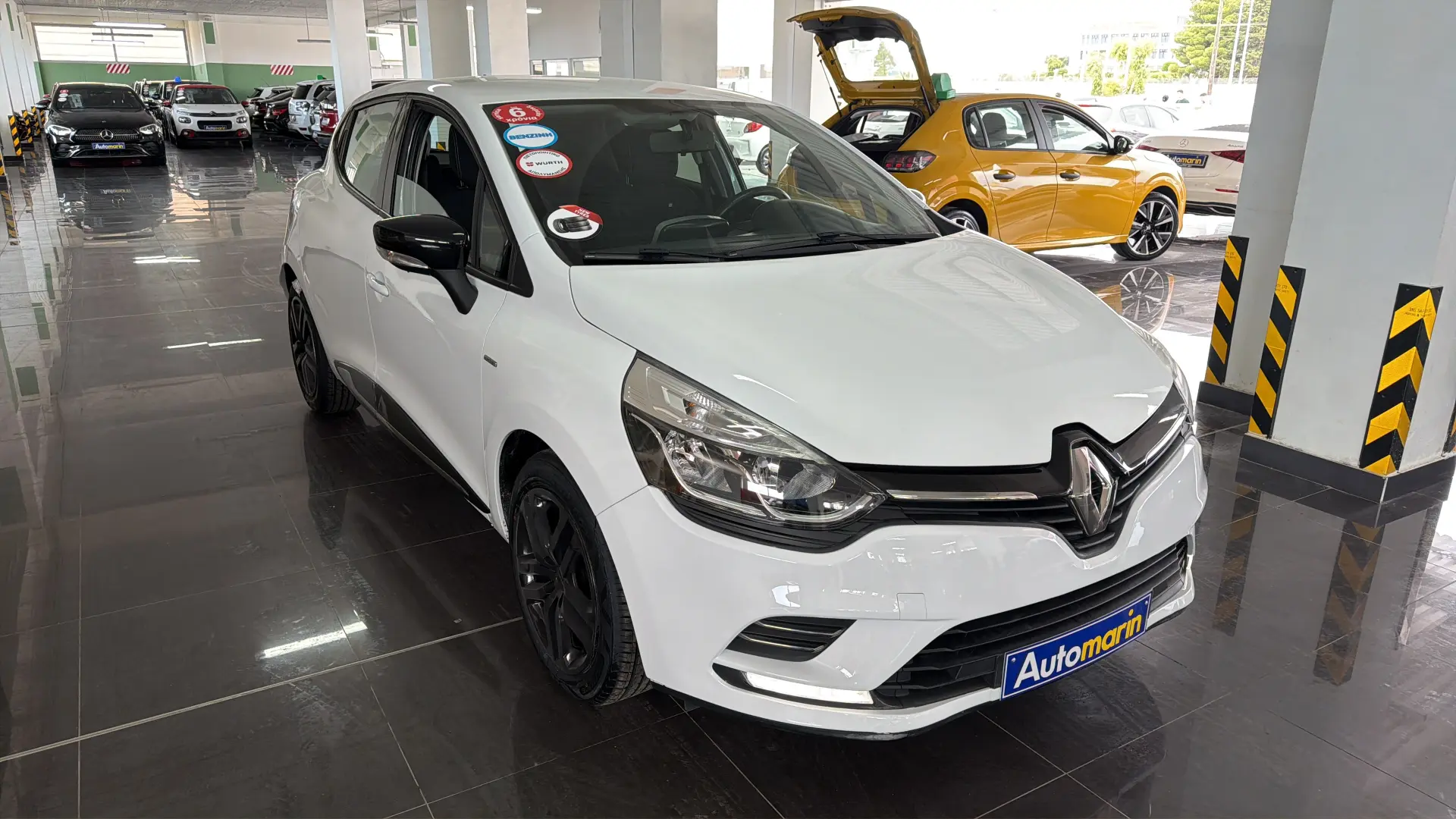 View 3 - Renault Clio - 2017