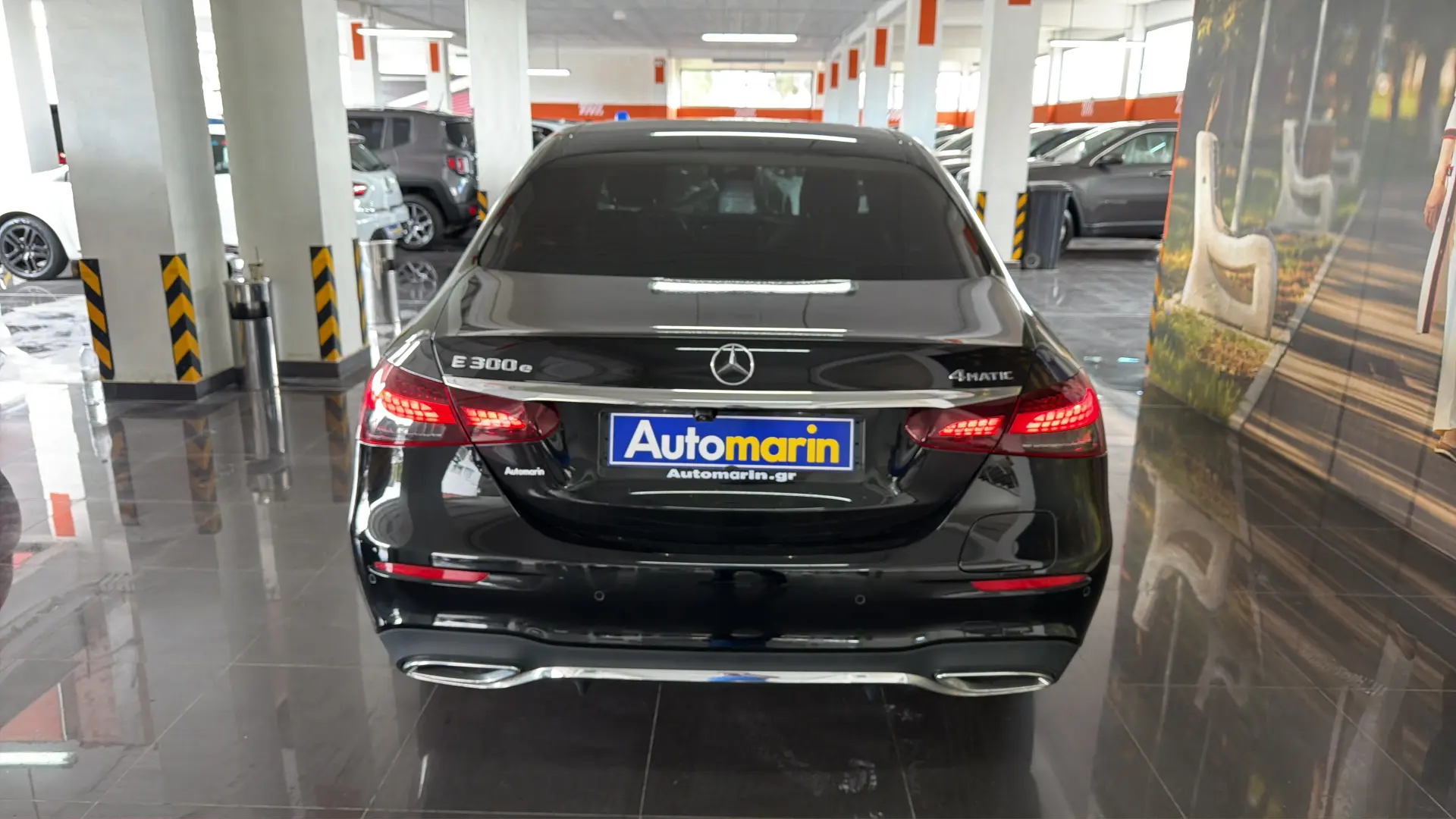 View 5 - Mercedes-Benz E 300 - 2020