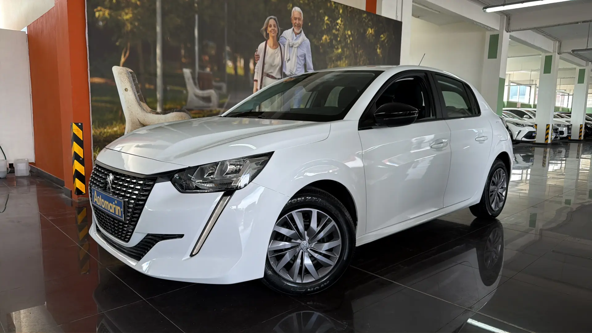 View 1 - Peugeot 208 - 2022