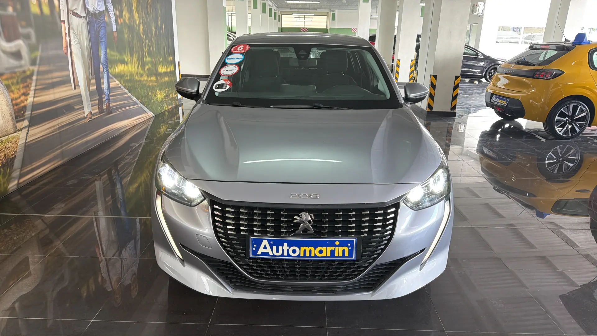 View 2 - Peugeot 208 - 2020