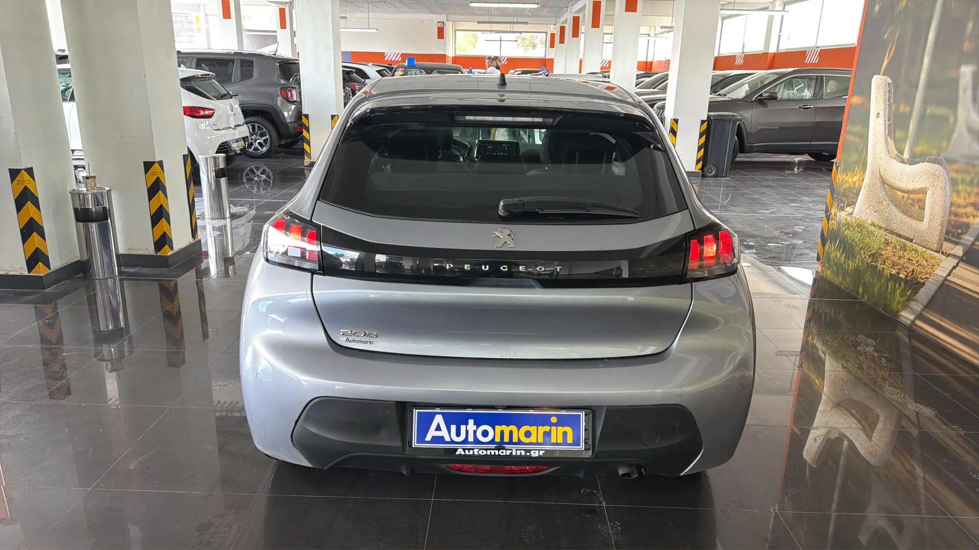 View 5 - Peugeot 208 - 2020