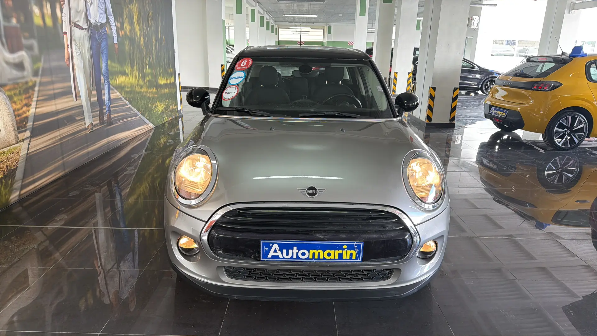 View 2 - Mini Cooper - 2018