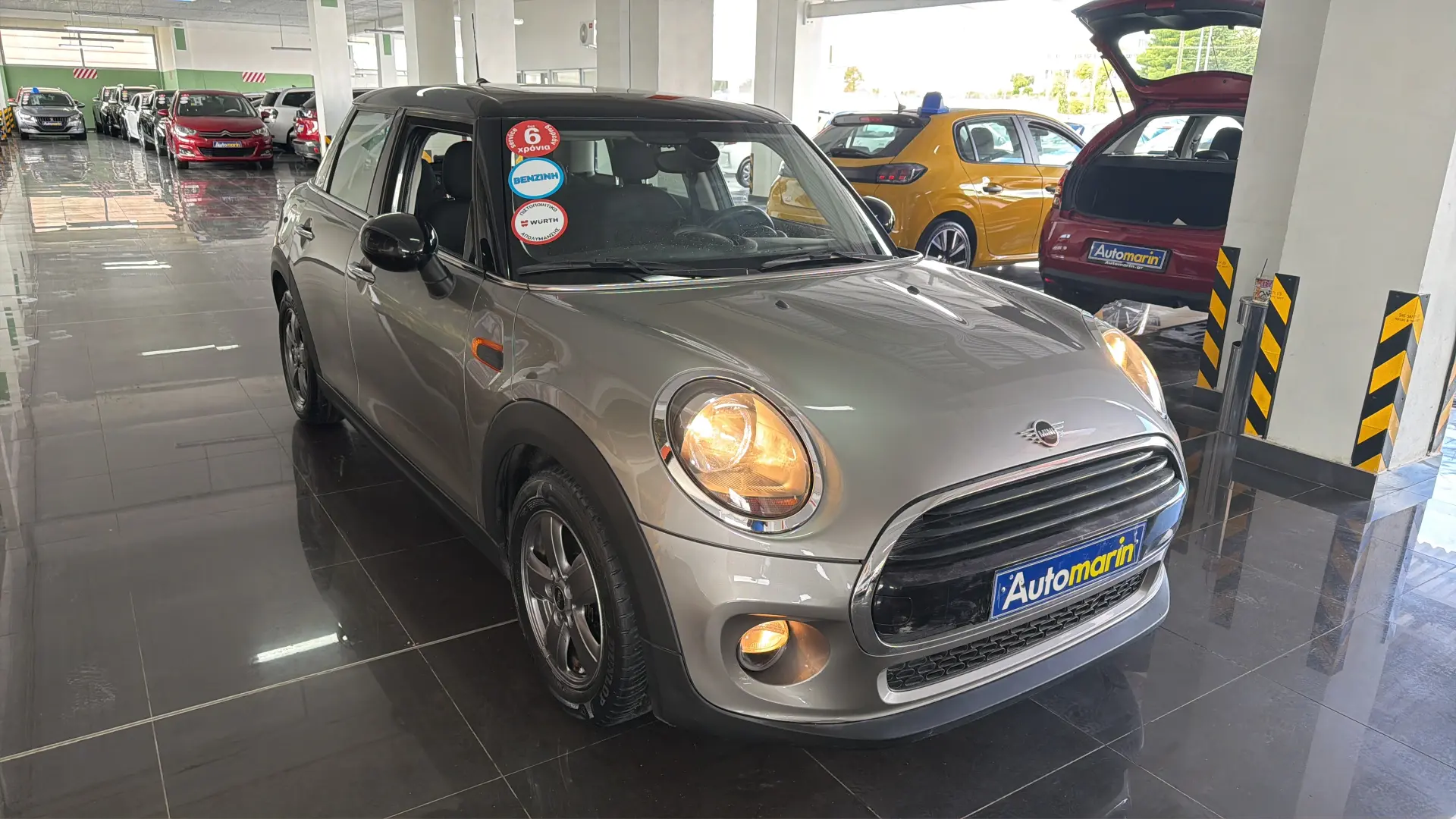 View 3 - Mini Cooper - 2018