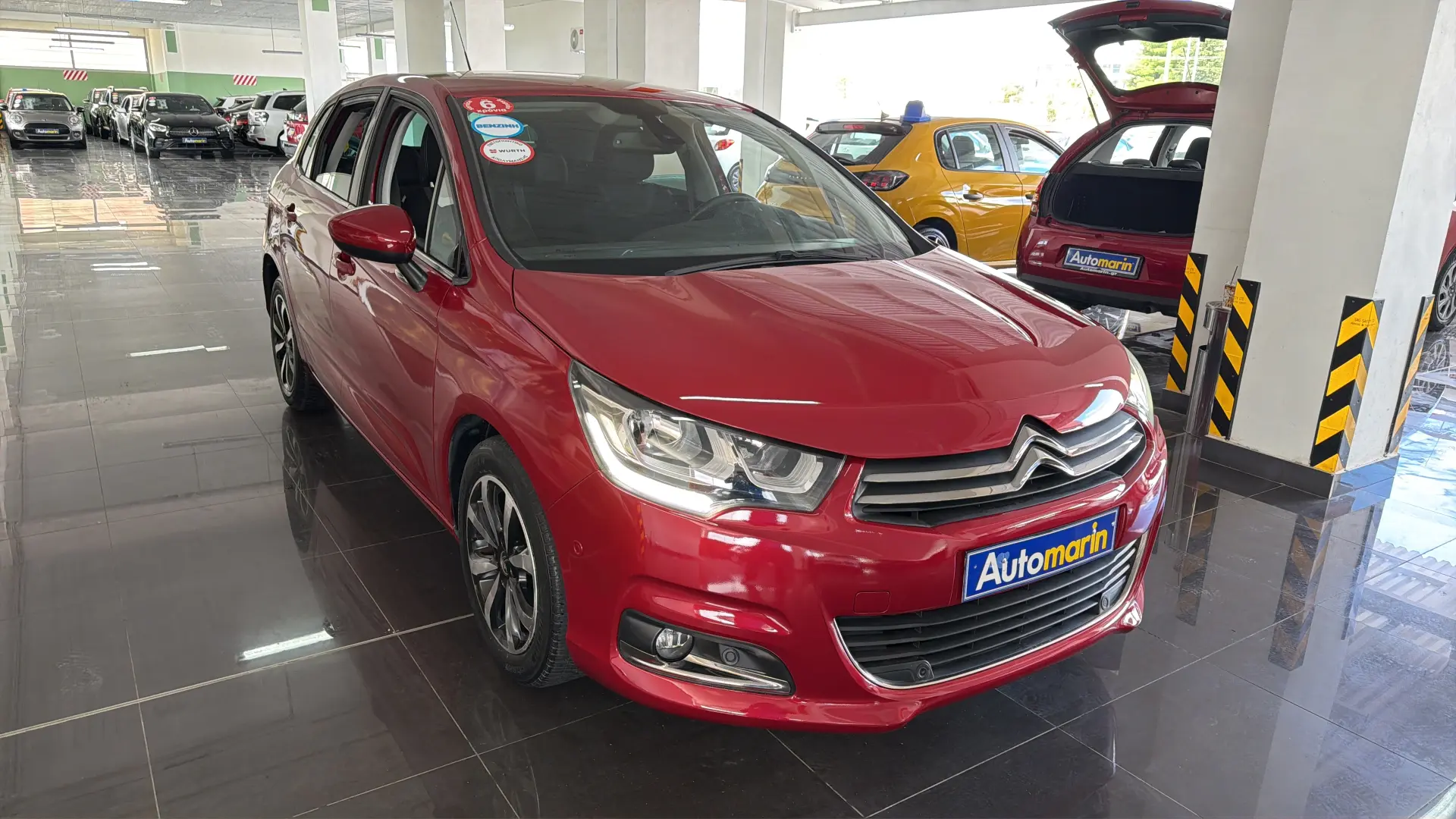 View 3 - Citroen C4 - 2017