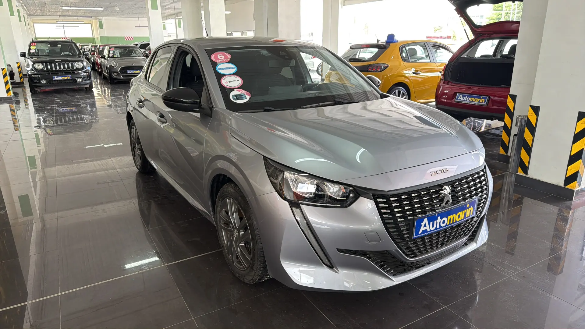 View 3 - Peugeot 208 - 2022