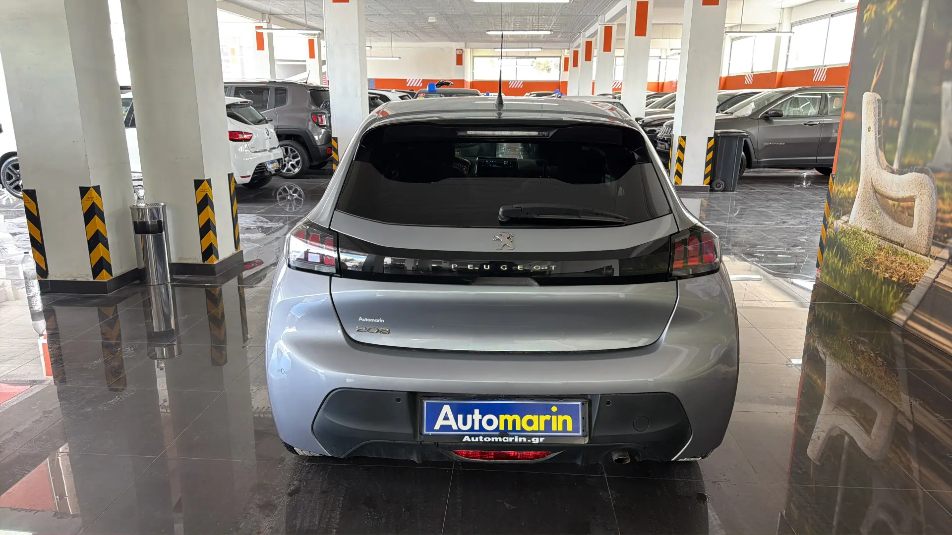 View 5 - Peugeot 208 - 2022