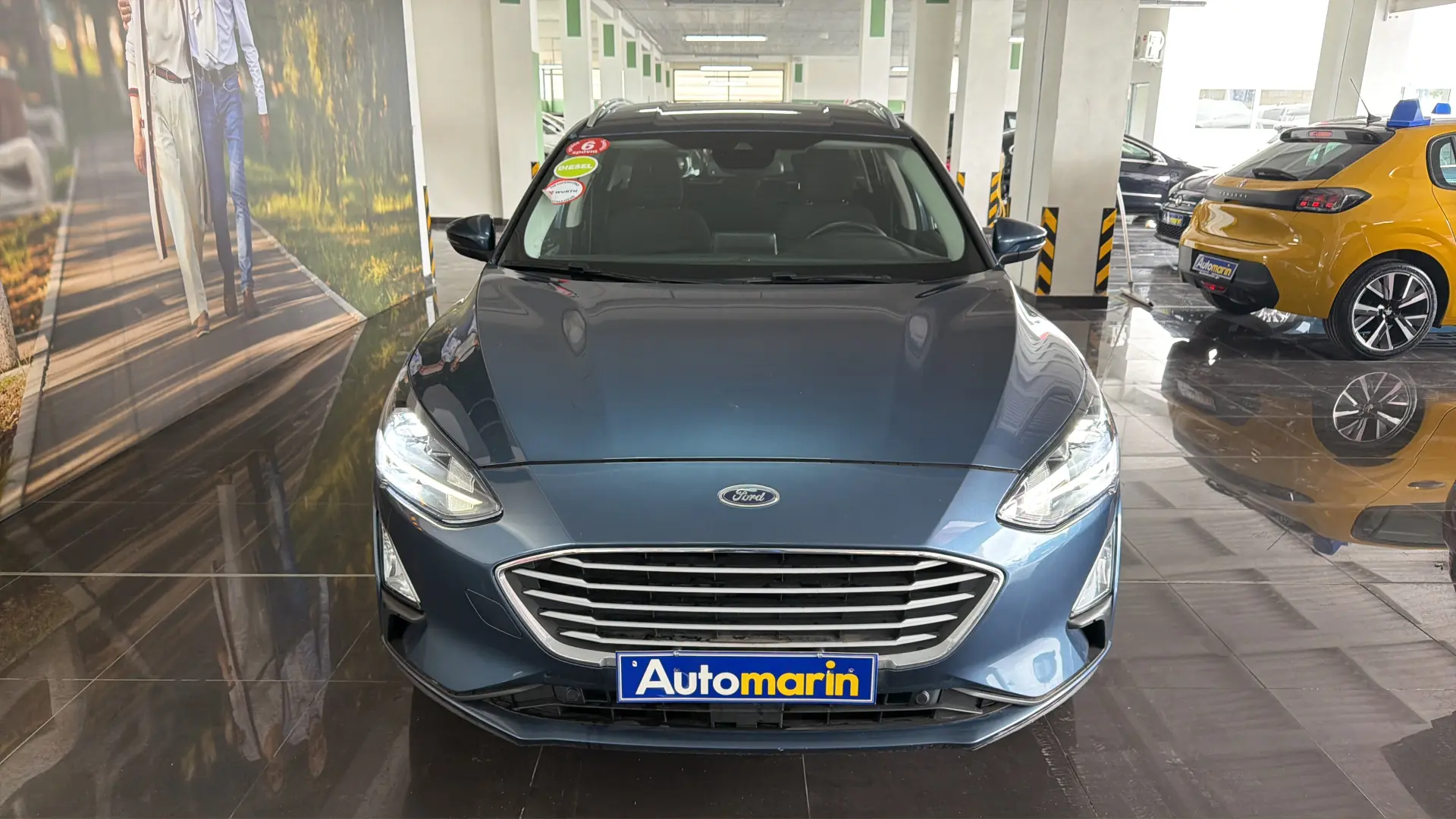 View 2 - Ford Focus - 2021