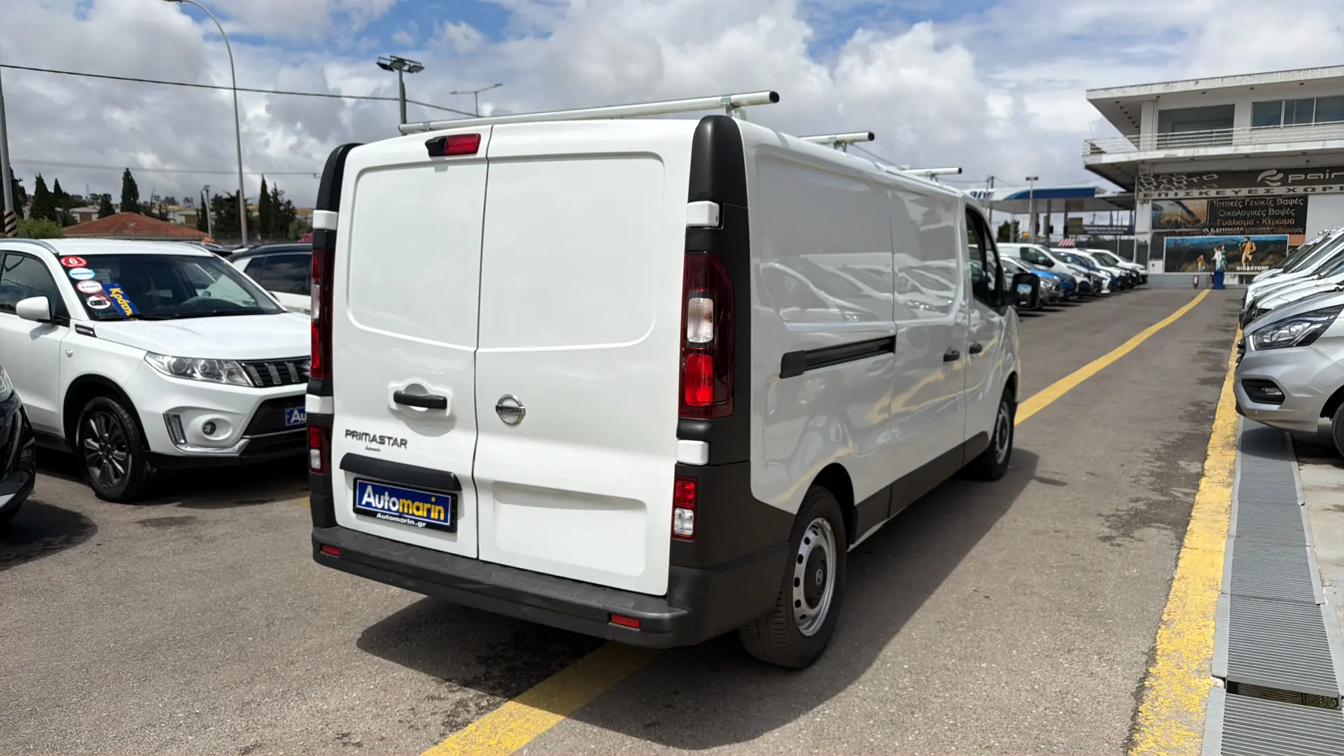 View 4 - Nissan Primastar - 2022