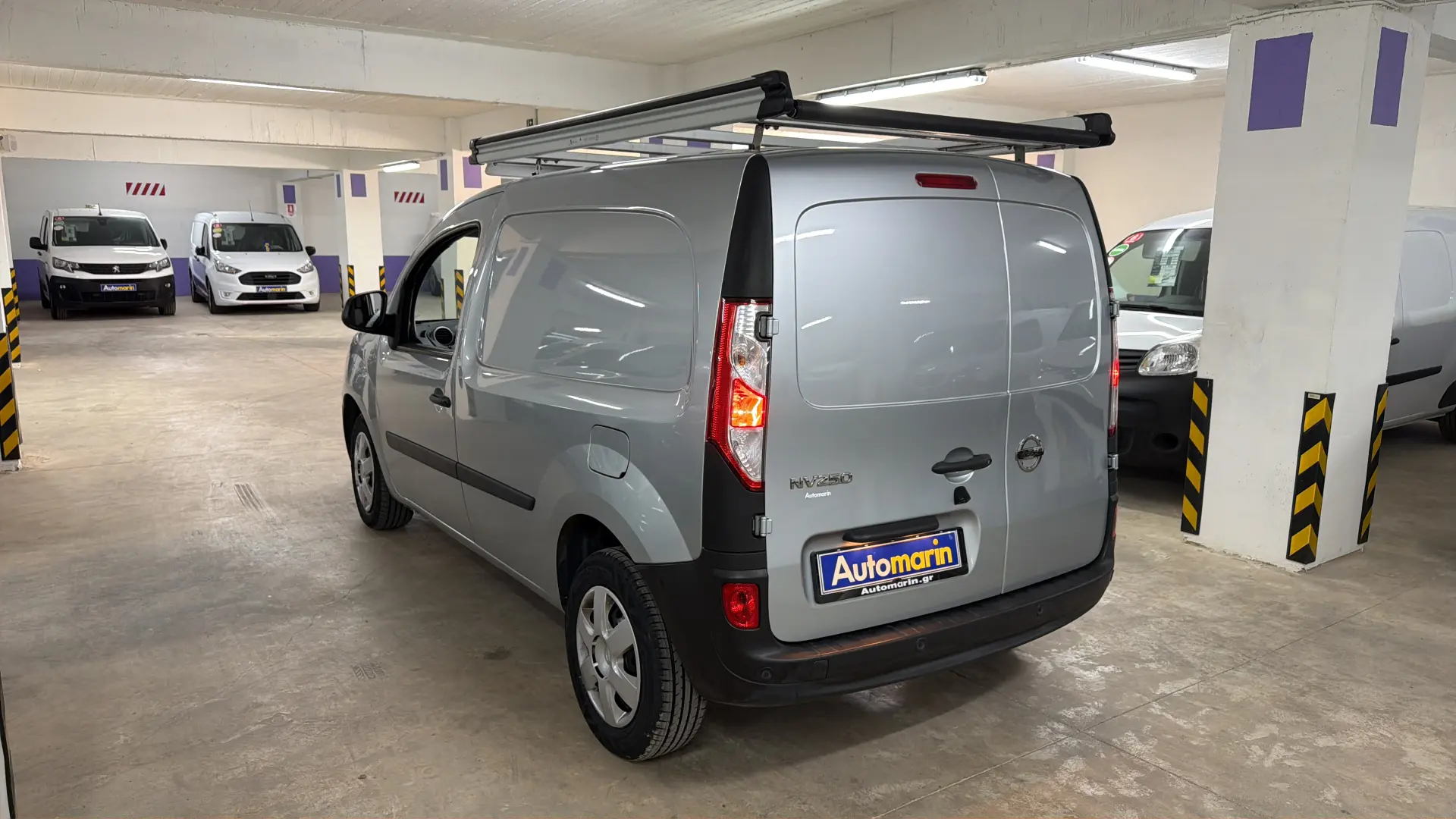 View 5 - Nissan NV250 - 2021
