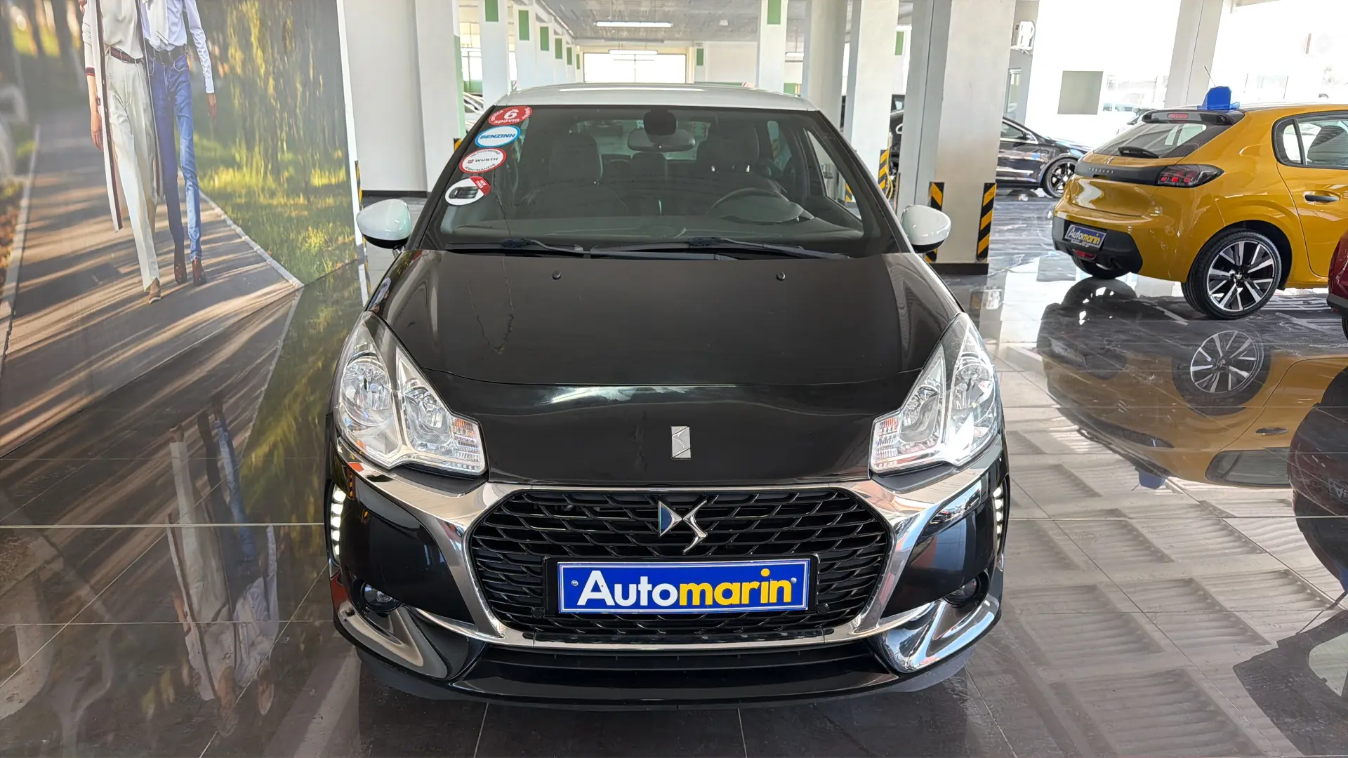 View 2 - DS DS3 - 2018