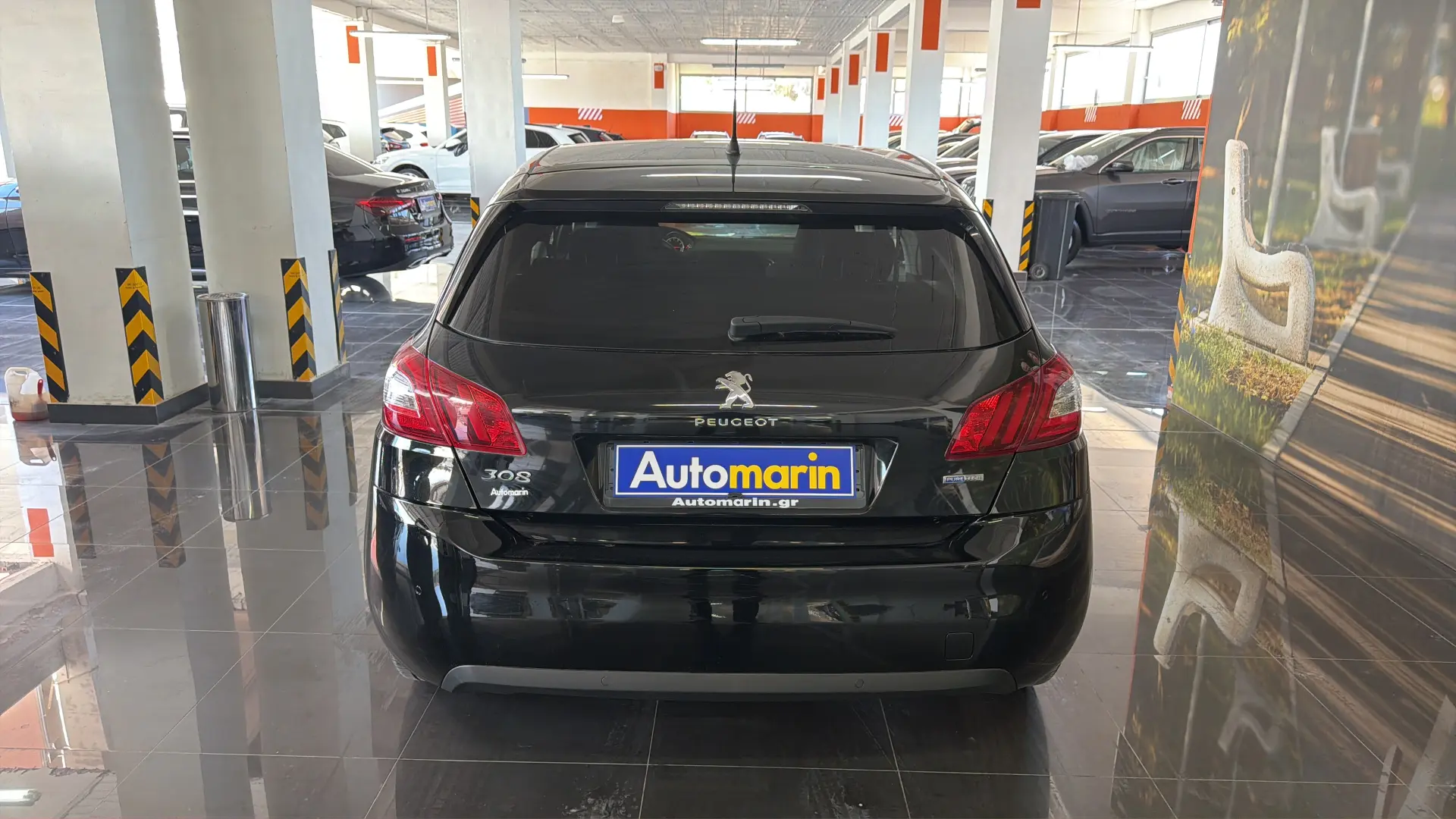 View 5 - Peugeot 308 - 2017
