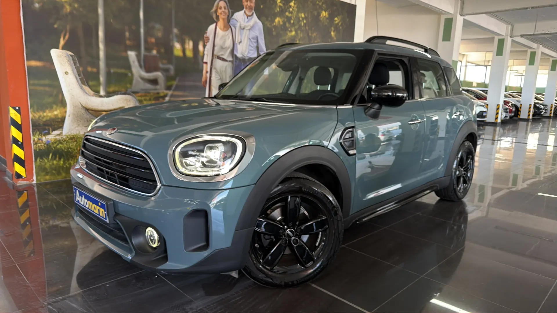 View 1 - Mini Countryman - 2022