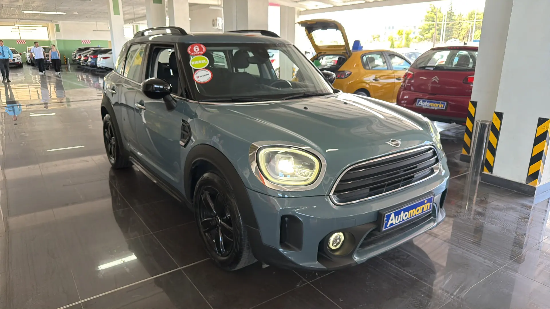View 3 - Mini Countryman - 2022