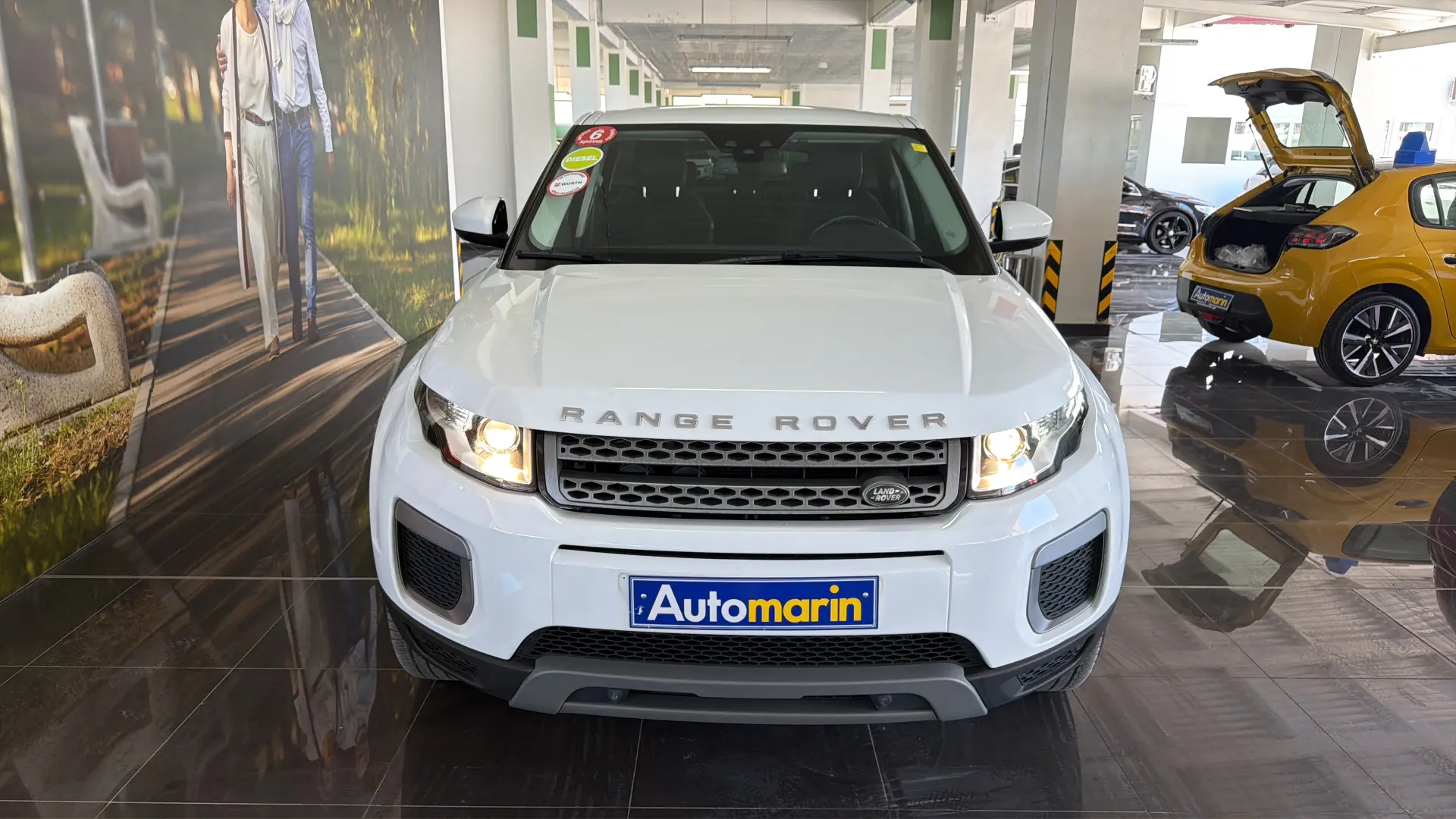 View 2 - Land Rover Range Rover Evoque - 2017