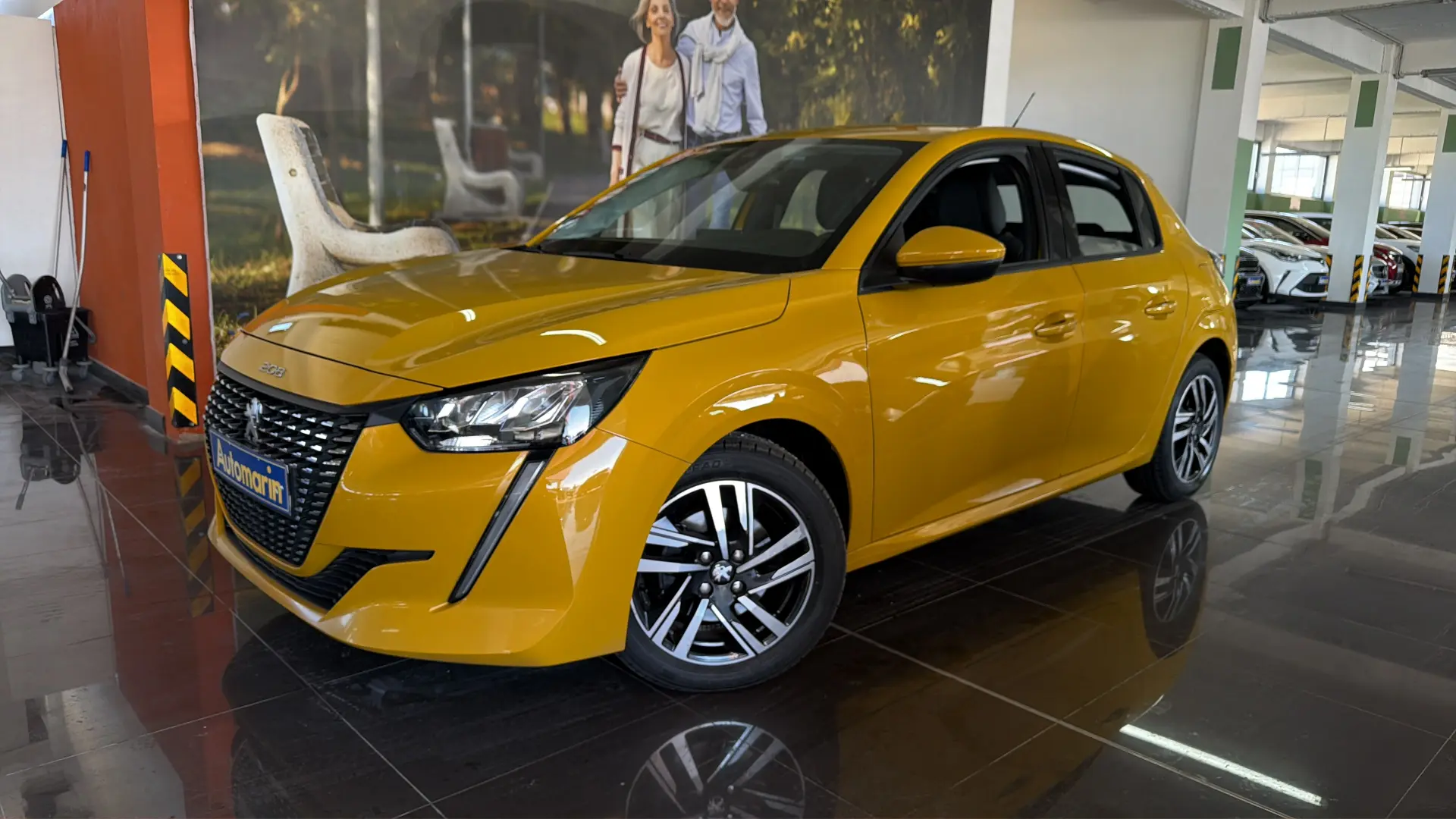 View 1 - Peugeot 208 - 2020