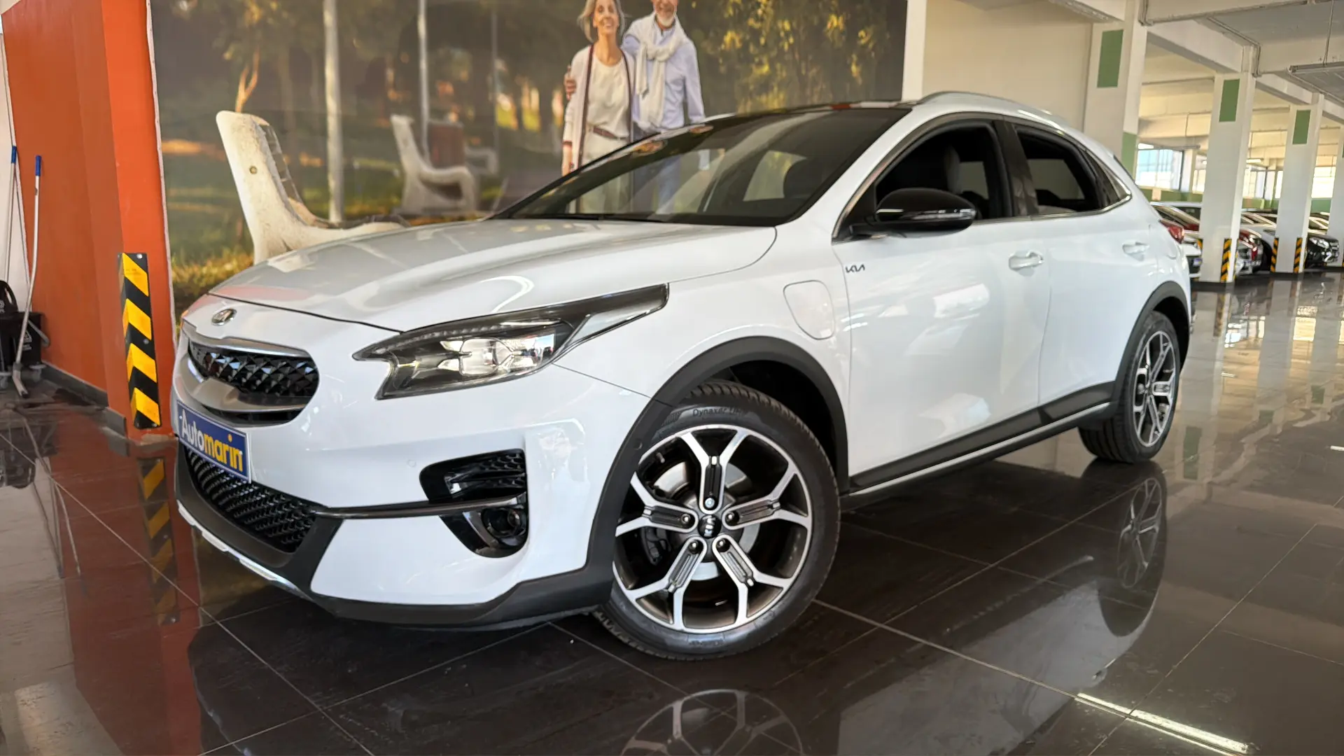 View 1 - Kia XCeed - 2021